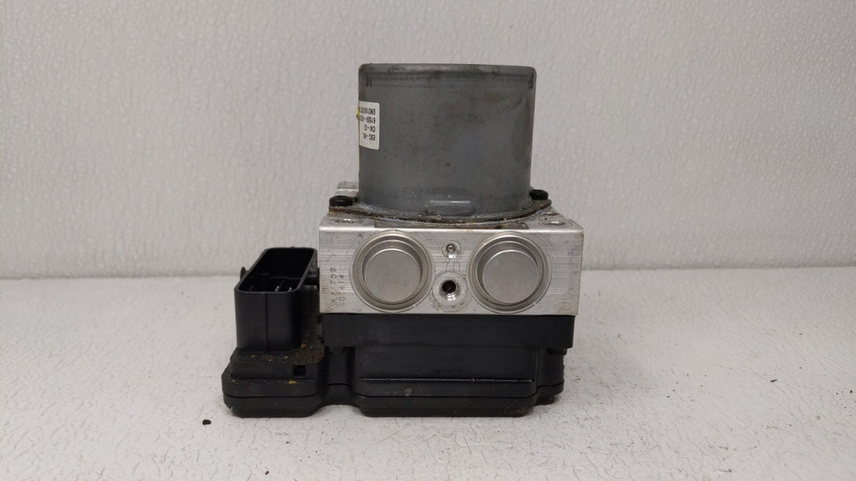 2016 Kia Soul Anti-Lock Brake ABS Pump Module Actuator OEM P/N:B2589-32520,58900-B2720 58900-B2720 Fits OEM Used Auto Parts 