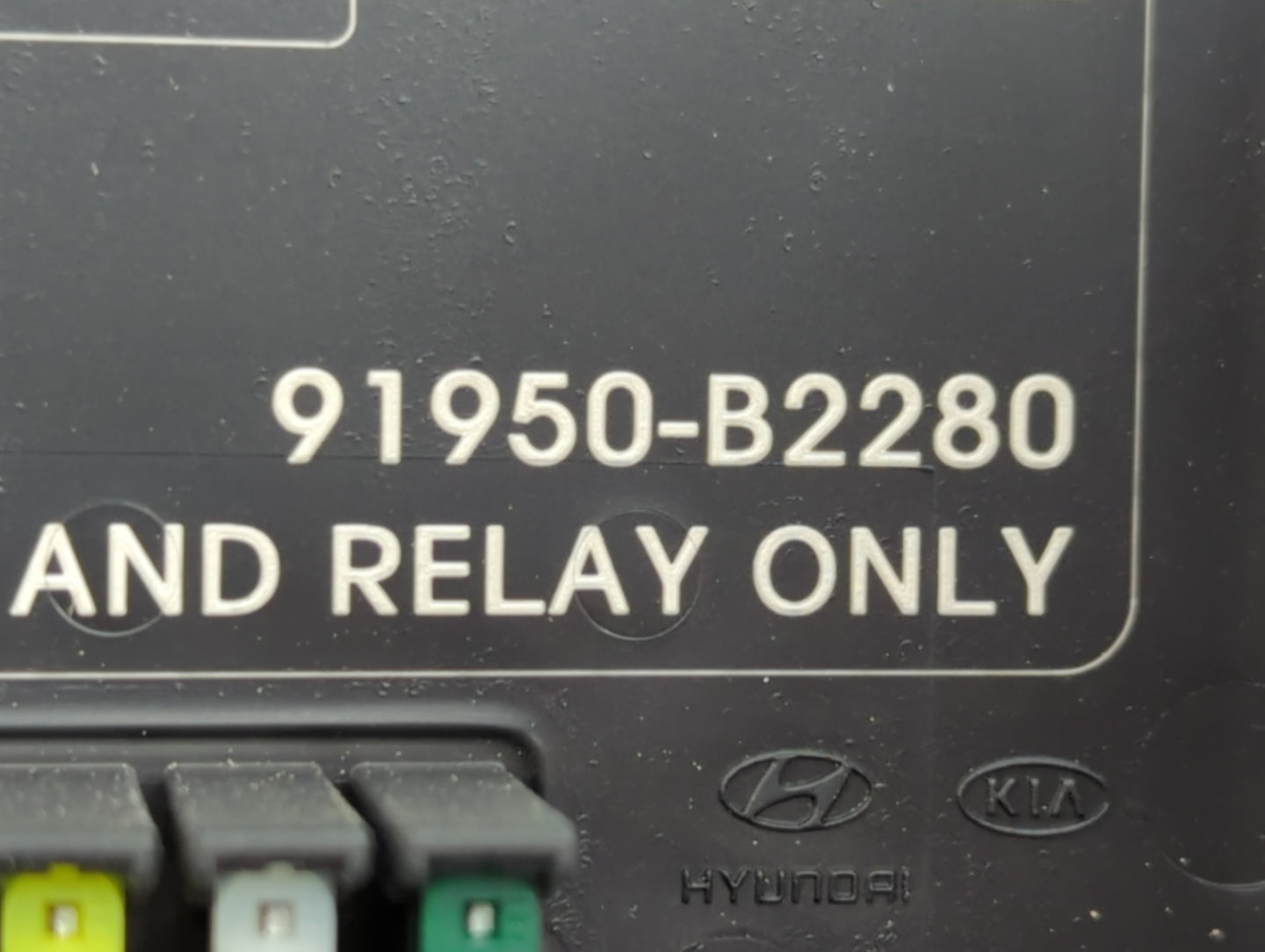 2016 Kia Soul Fusebox Fuse Box Panel Relay Module P/N:91950-b2280 Fits OEM Used Auto Parts - Oemusedautoparts1.com