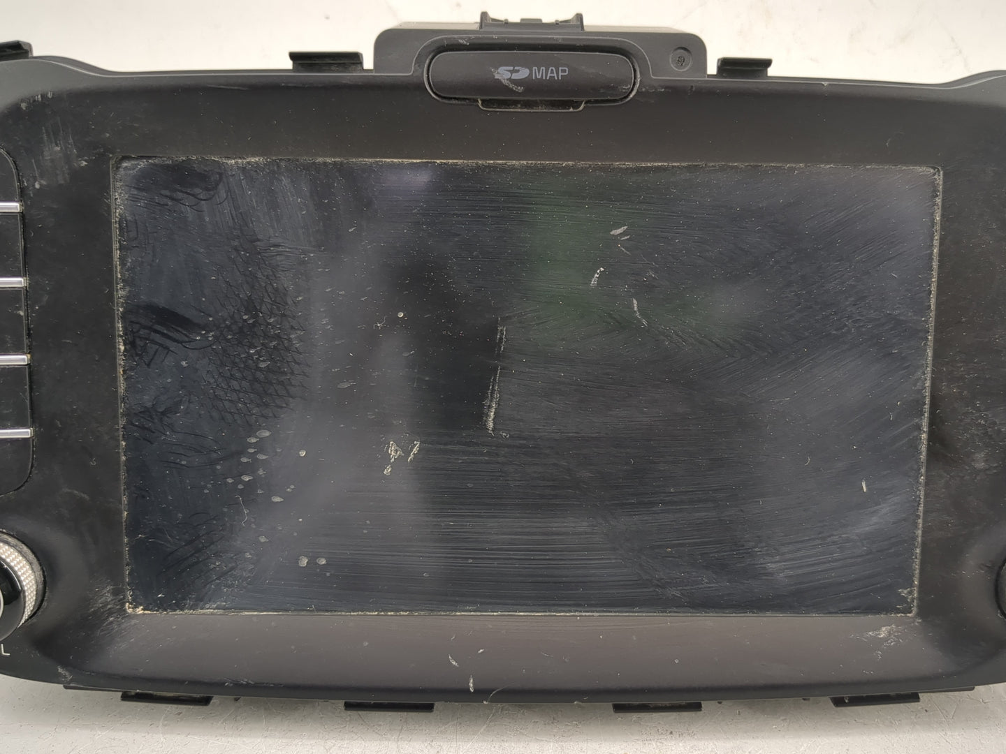2016 Kia Soul Radio AM FM Cd Player Receiver Replacement P/N:96560-B2212CA Fits OEM Used Auto Parts - Oemusedautoparts1.com