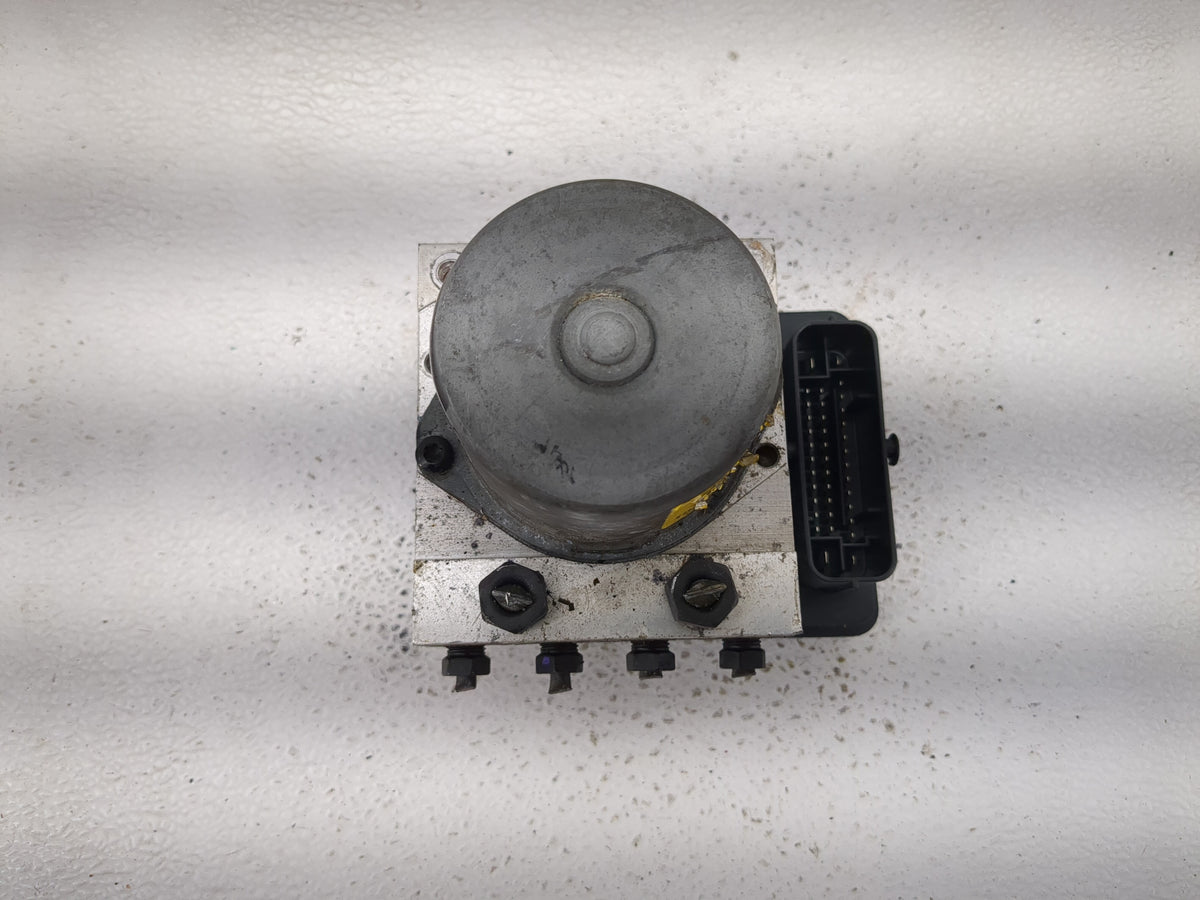 2016 Kia Soul Anti-Lock Brake ABS Pump Module Actuator OEM P/N:58900-B2720 Fits OEM Used Auto Parts - Oemusedautoparts1.com