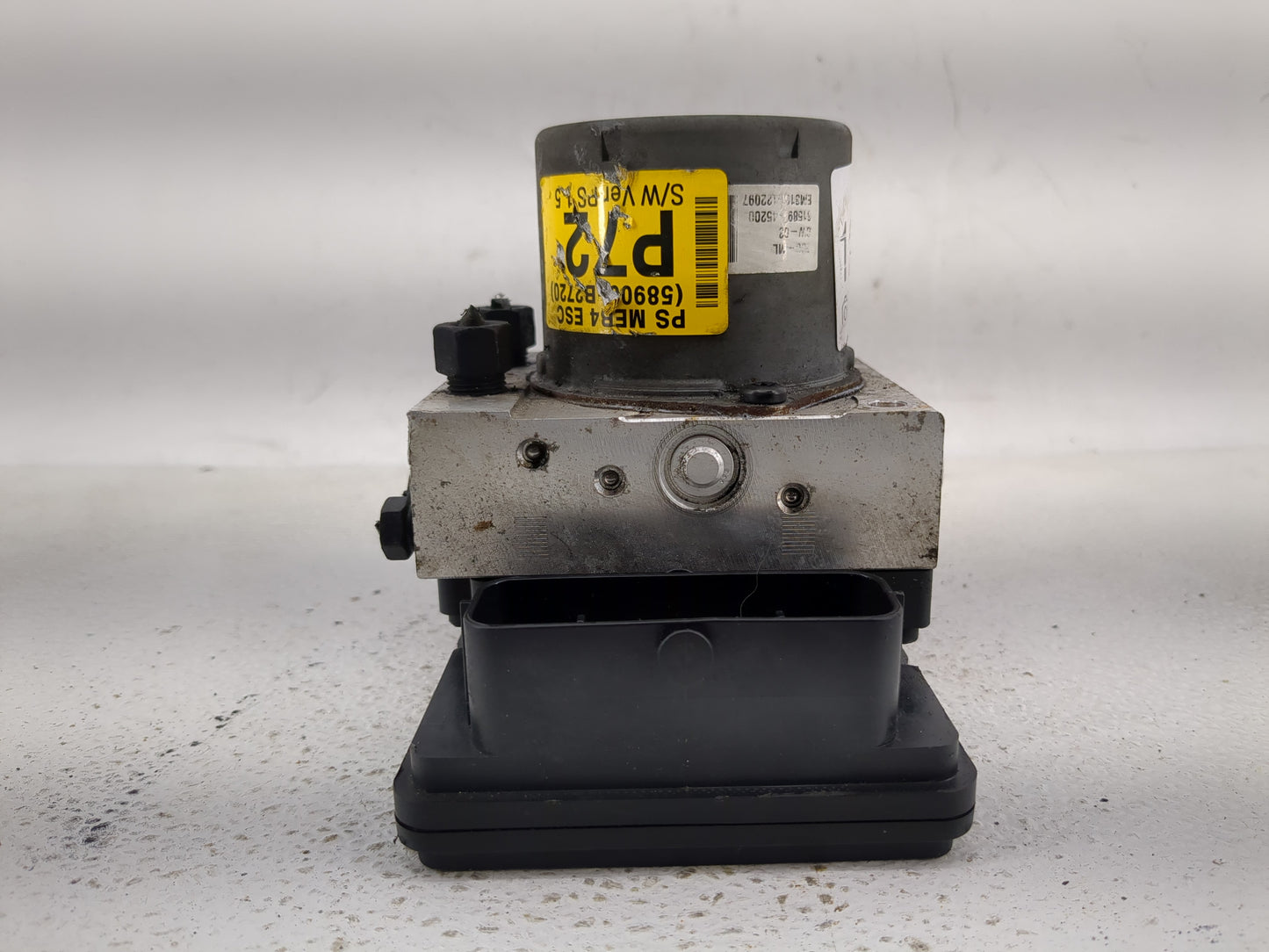 2016 Kia Soul ABS Pump Control Module Replacement P/N:58900-B2720 Fits OEM Used Auto Parts - Oemusedautoparts1.com