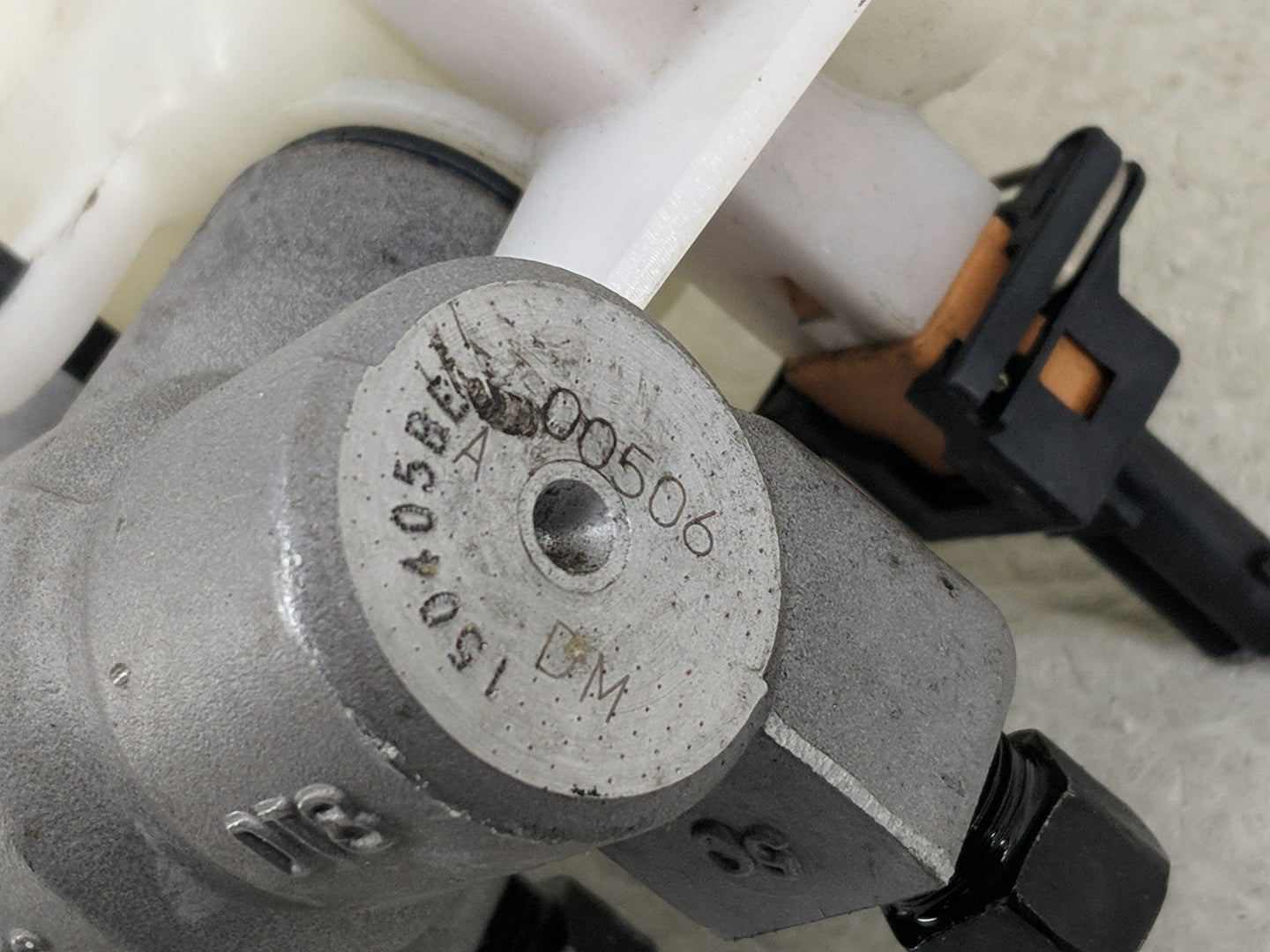 2014-2016 Kia Soul Brake Master Cylinder 1290053 - Oemusedautoparts1.com
