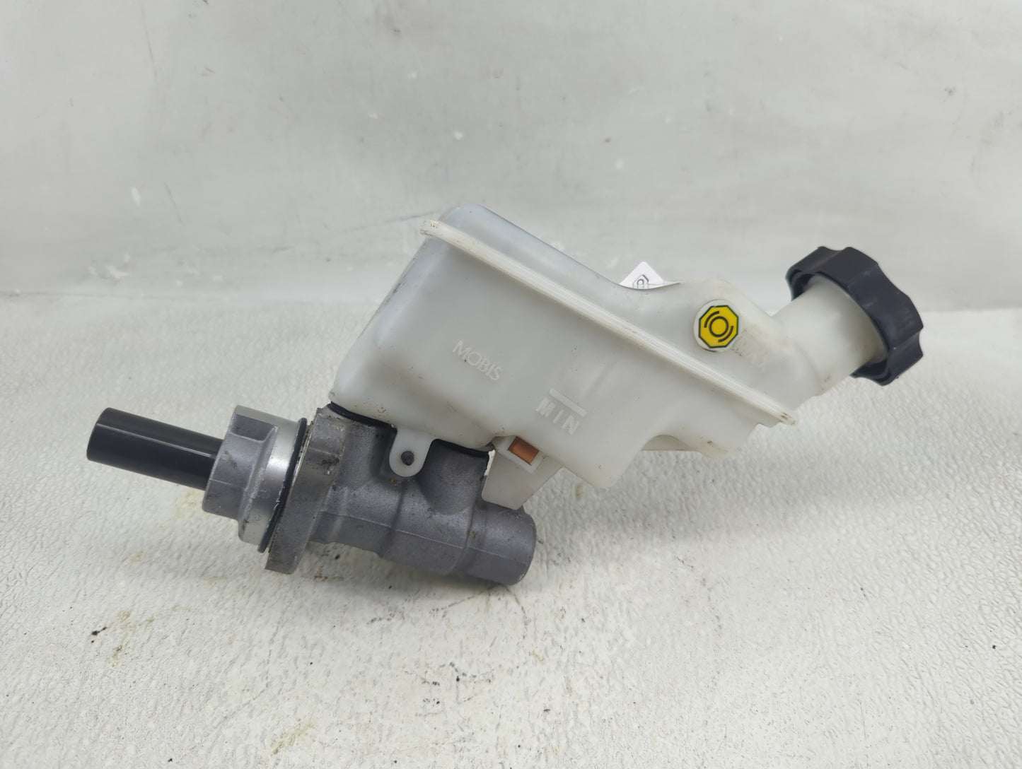2014-2016 Kia Soul Brake Master Cylinder - Oemusedautoparts1.com