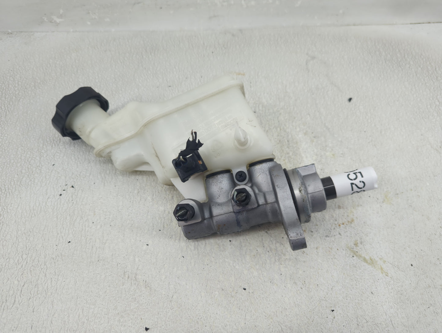 2014-2016 Kia Soul Brake Master Cylinder - Oemusedautoparts1.com