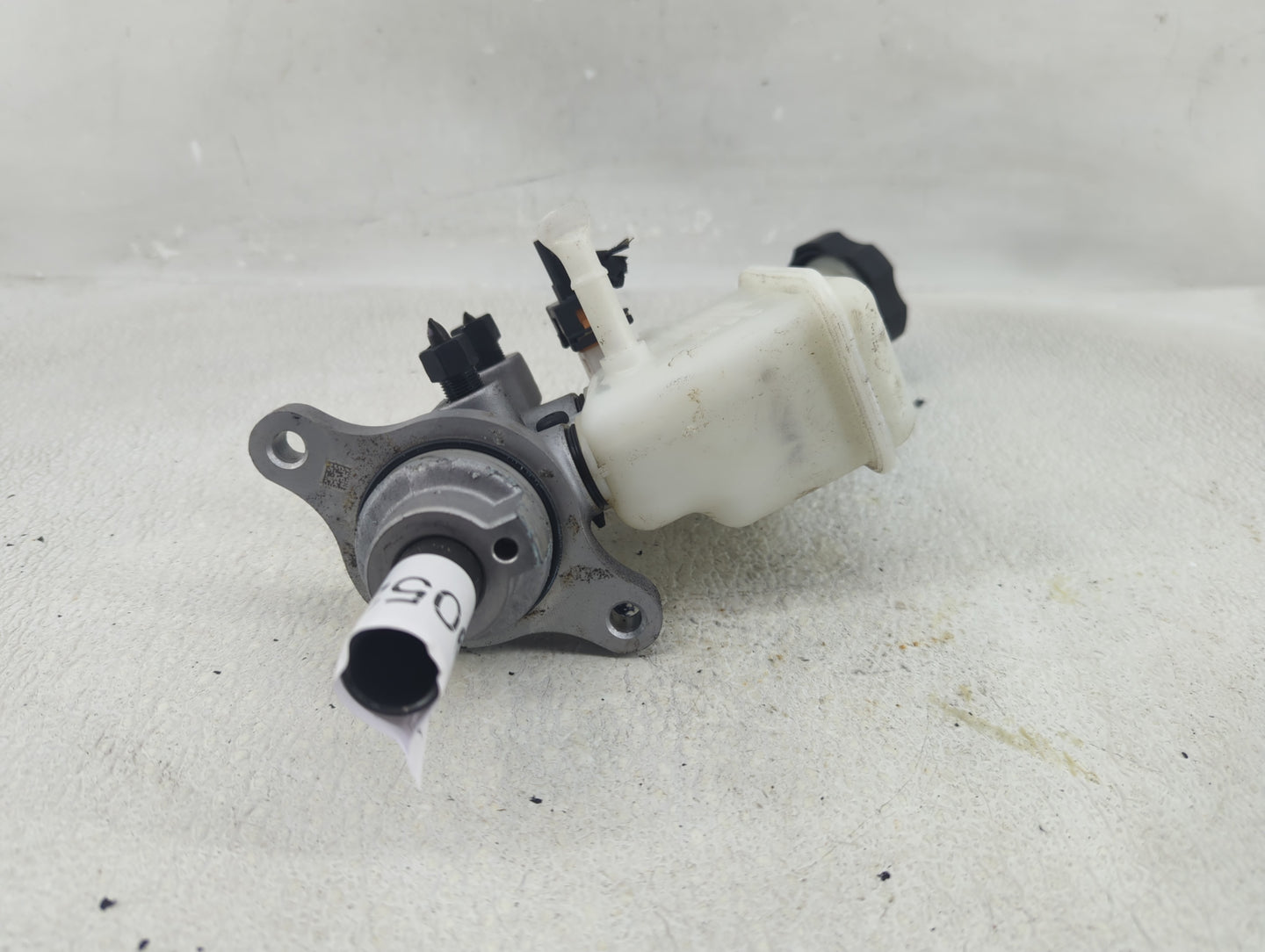 2014-2016 Kia Soul Brake Master Cylinder - Oemusedautoparts1.com
