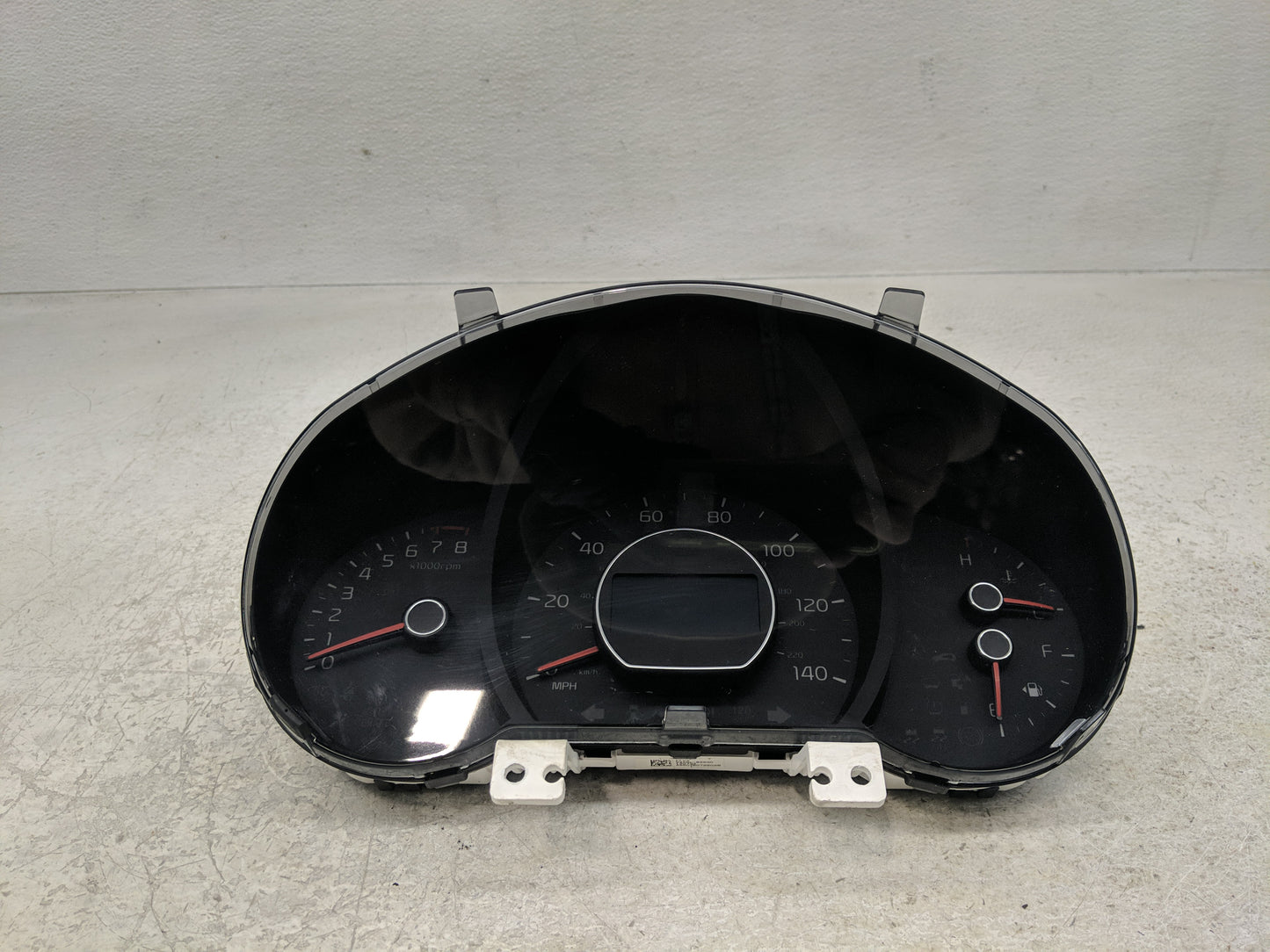 2016 Kia Soul Instrument Cluster Speedometer Gauges P/N:94006-B2630 Fits OEM Used Auto Parts - Oemusedautoparts1.com