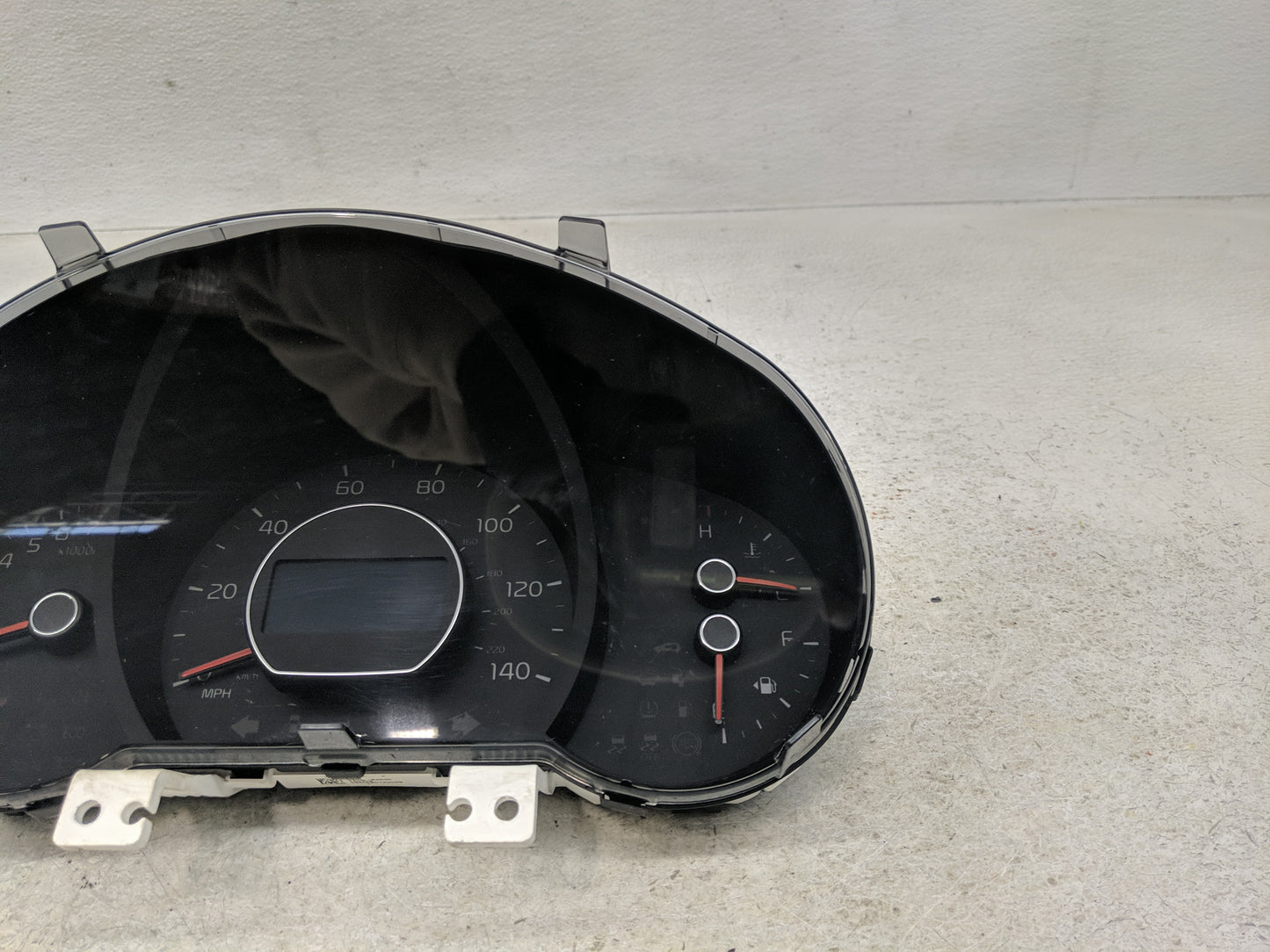 2016 Kia Soul Instrument Cluster Speedometer Gauges P/N:94006-B2630 Fits OEM Used Auto Parts - Oemusedautoparts1.com