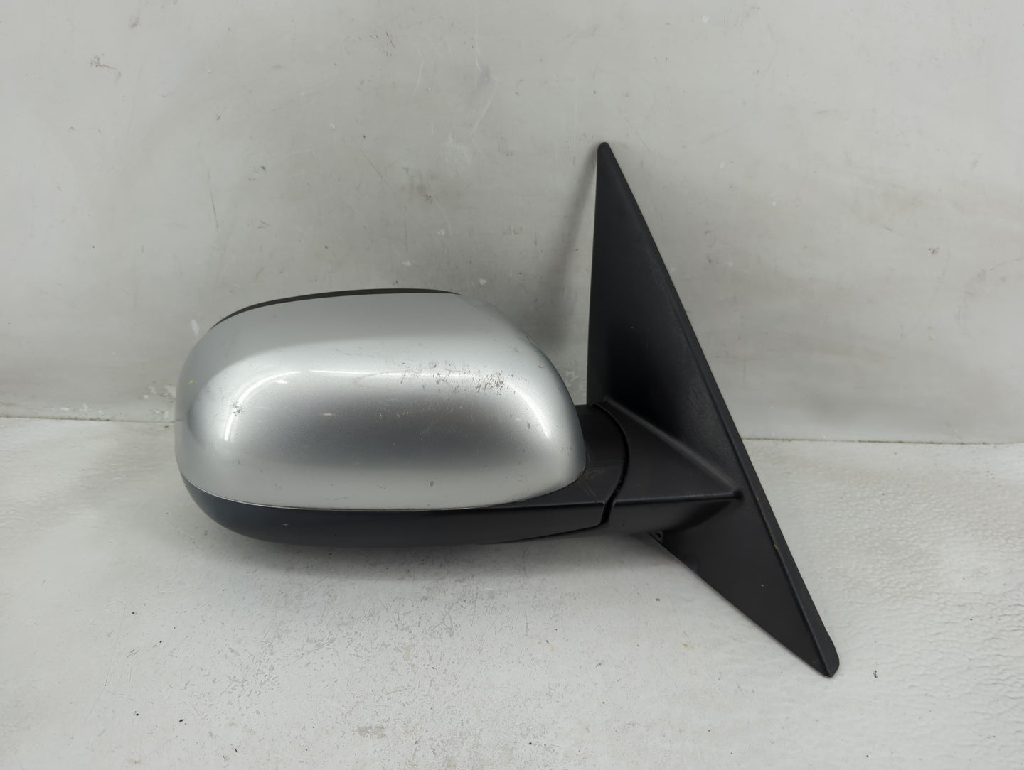 2014-2019 Kia Soul Passenger Side View Mirror - Right Door Mirror OEM Used - Oemusedautoparts1.com