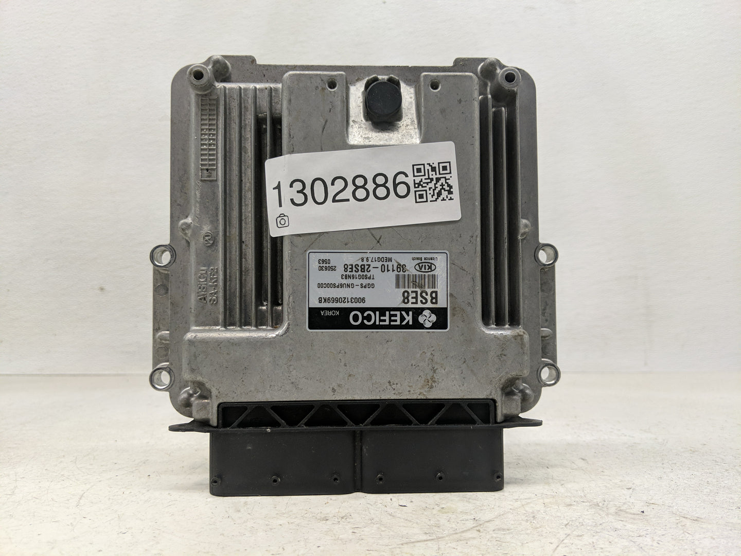 2016 Kia Soul PCM Engine Control Computer ECU ECM PCU OEM P/N:39110-2BSE8 Fits OEM Used Auto Parts - Oemusedautoparts1.com
