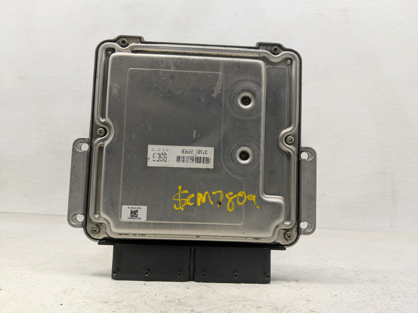 2016 Kia Soul PCM Engine Control Computer ECU ECM PCU OEM P/N:39110-2BSE8 Fits OEM Used Auto Parts - Oemusedautoparts1.com