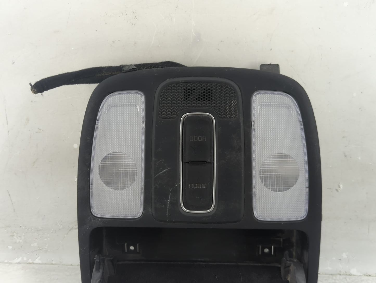 2014-2019 Kia Soul Overhead Roof Console 1321838 - Oemusedautoparts1.com