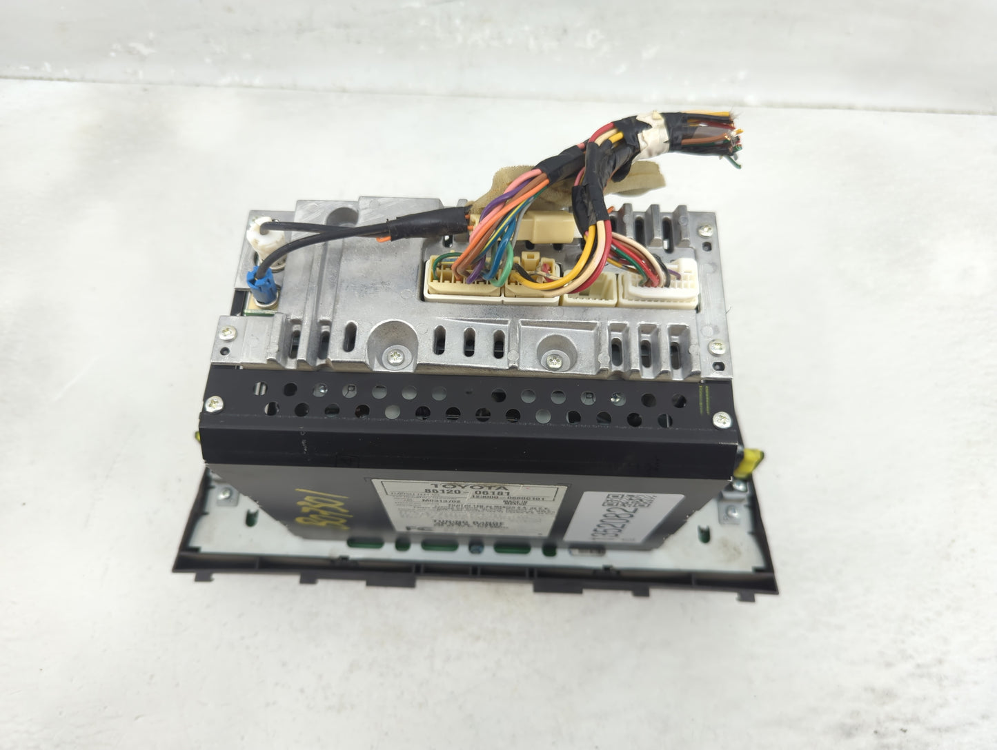 2015-2016 Kia Soul Radio AM FM Cd Player Receiver Replacement P/N:86120-06181 Fits Fits 2015 2016 OEM Used Auto Parts - Oemu