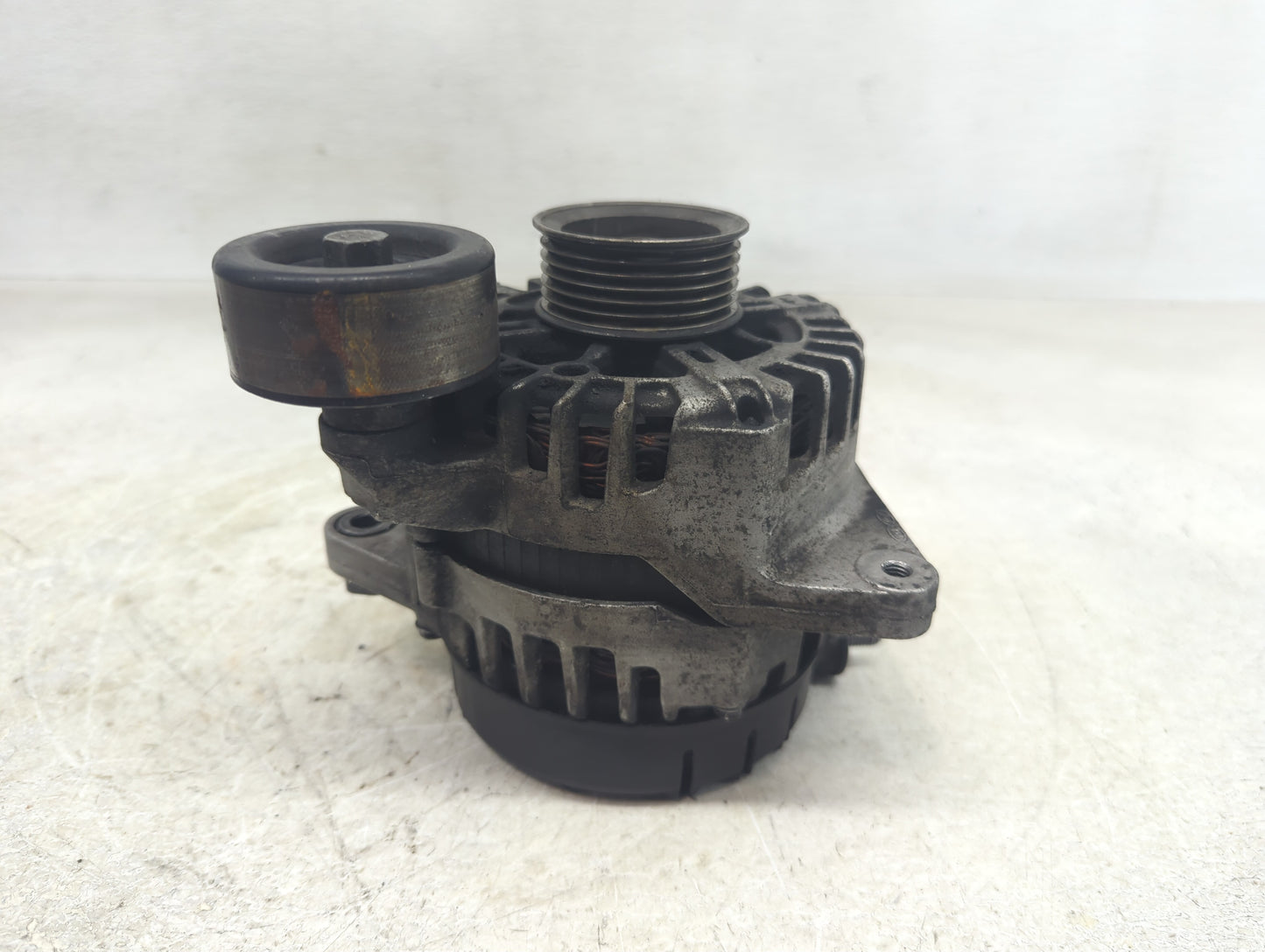 2016-2019 Kia Soul Alternator Replacement Generator Charging Assembly Engine OEM P/N:2624670 Fits OEM Used Auto Parts - Oemu