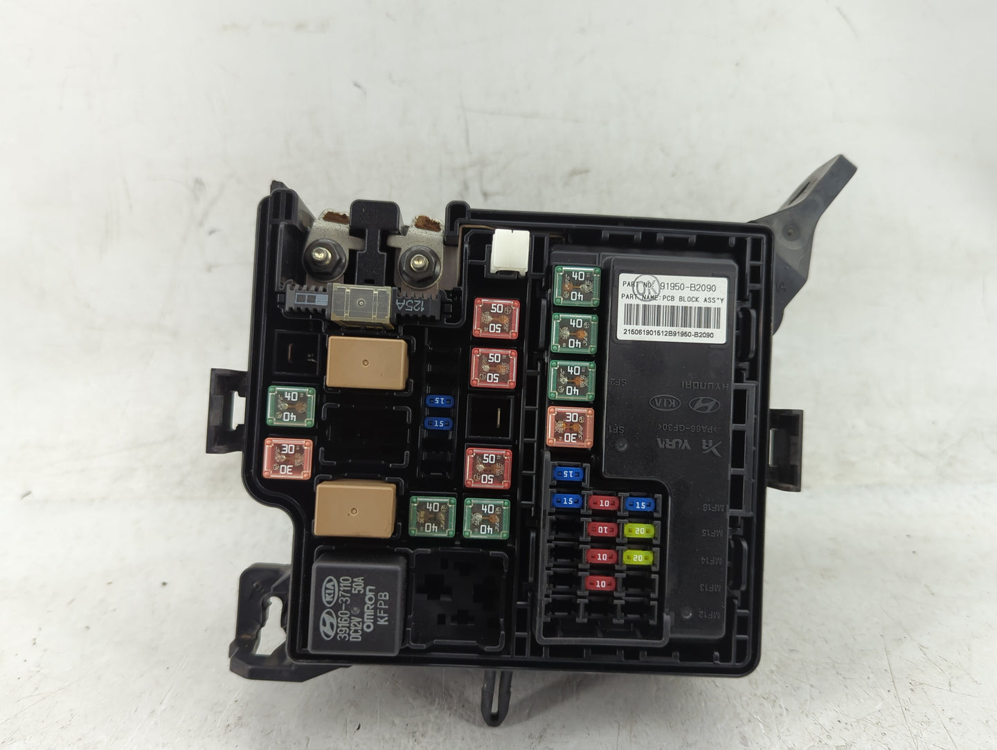 2016 Kia Soul Fusebox Fuse Box Panel Relay Module P/N:91950-B2090 91950-B2280 Fits OEM Used Auto Parts - Oemusedautoparts1.c