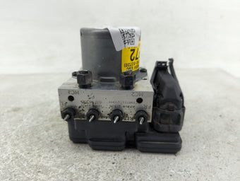 compare product 2016 Kia Soul ABS Pump Control Module Replacement P/N:B2589-22520 Fits OEM Used Auto Parts