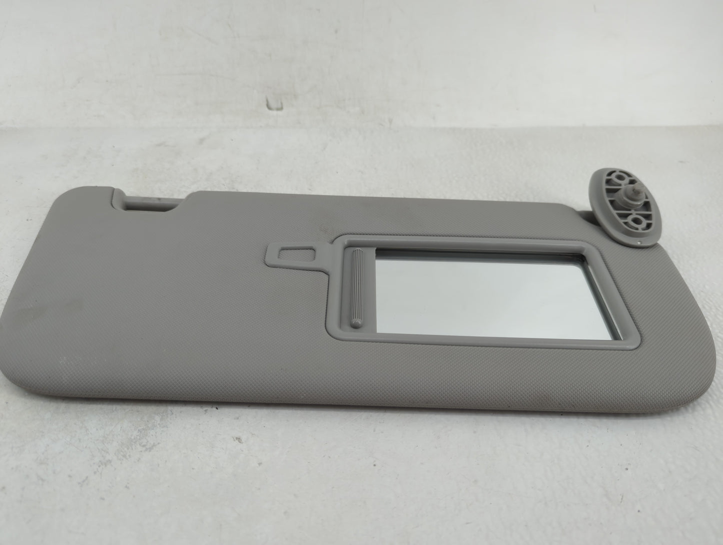 2015-2019 Kia Soul Sun Visor Shade Replacement Passenger Right Mirror Fits Fits 2015 2016 2017 2018 2019 OEM Used Auto Parts