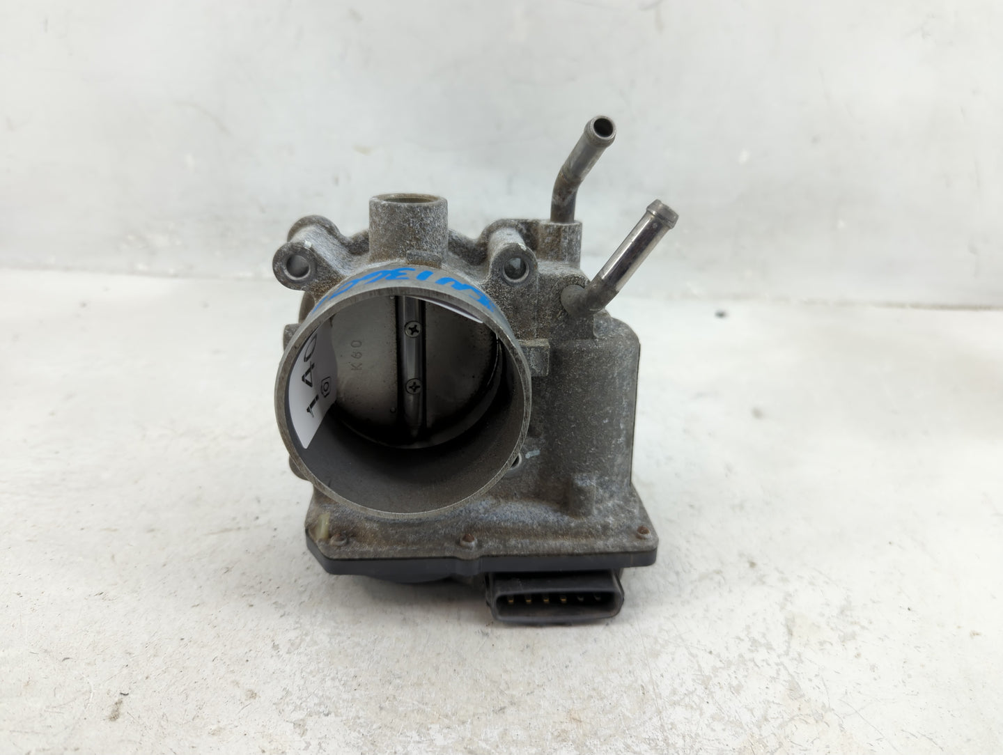 2014-2019 Kia Soul Throttle Body P/N:35100-2E000 Fits Fits 2011 2012 2013 2014 2015 2016 2017 2018 2019 2020 2021 OEM Used A