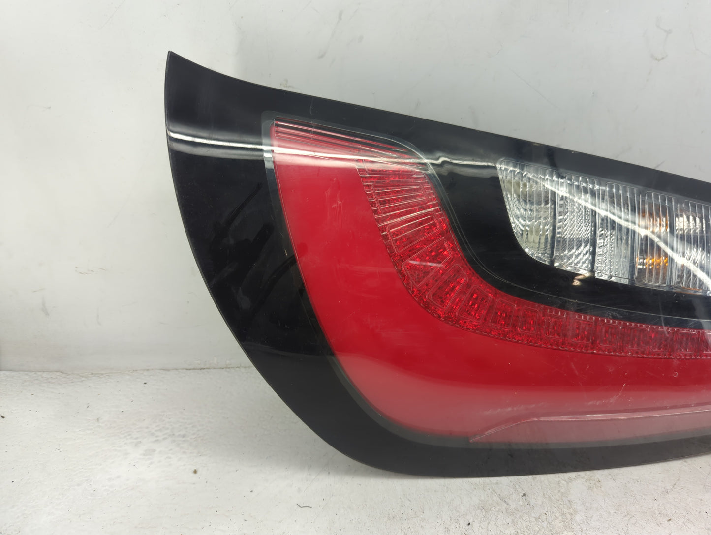 2014-2019 Kia Soul Tail Light Assembly Passenger Right OEM P/N:92402-B2130 Fits Fits 2014 2015 2016 2017 2018 2019 OEM Used 