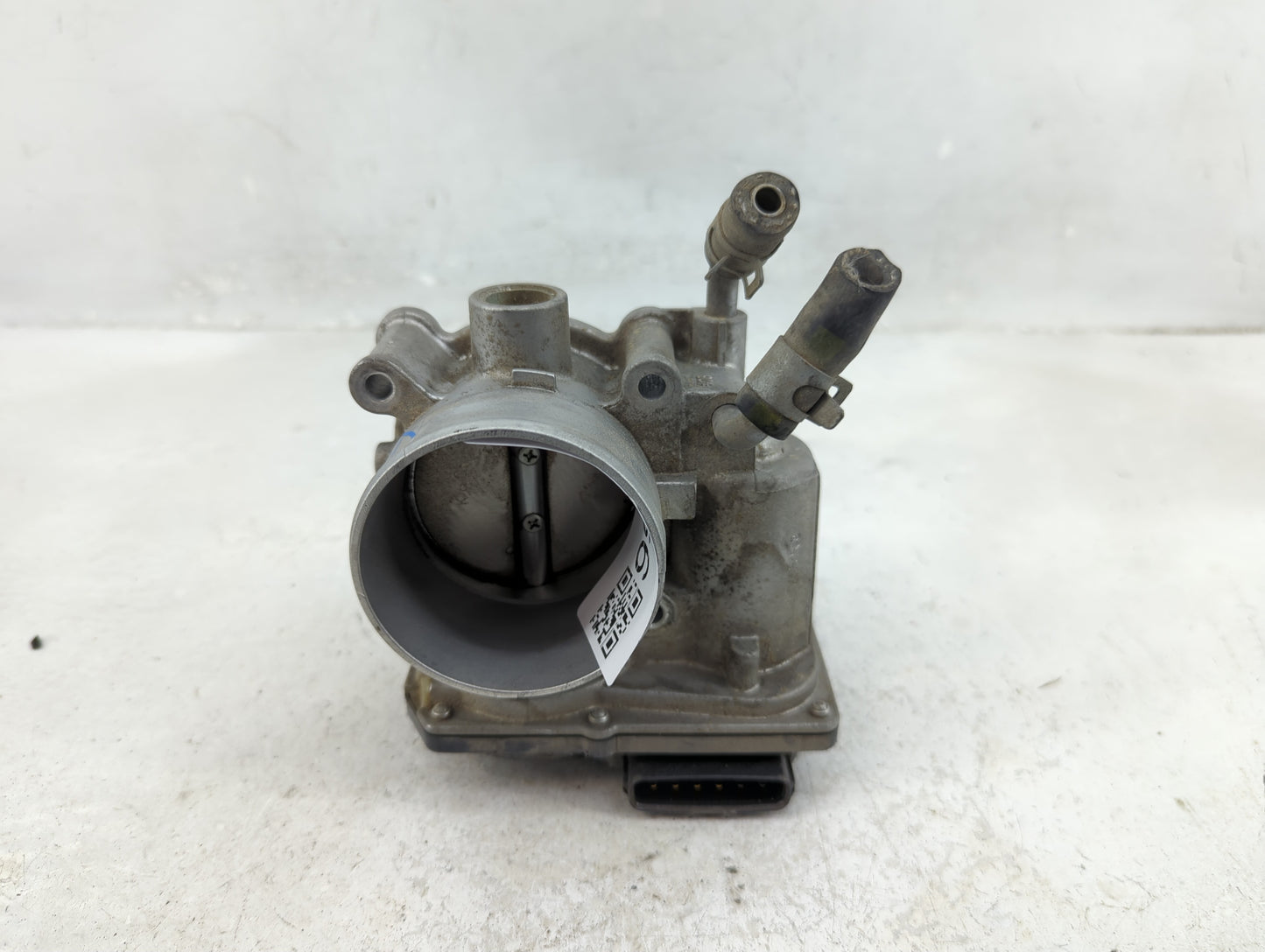 2014-2019 Kia Soul Throttle Body P/N:35100-2E000 Fits Fits 2011 2012 2013 2014 2015 2016 2017 2018 2019 2020 2021 OEM Used A