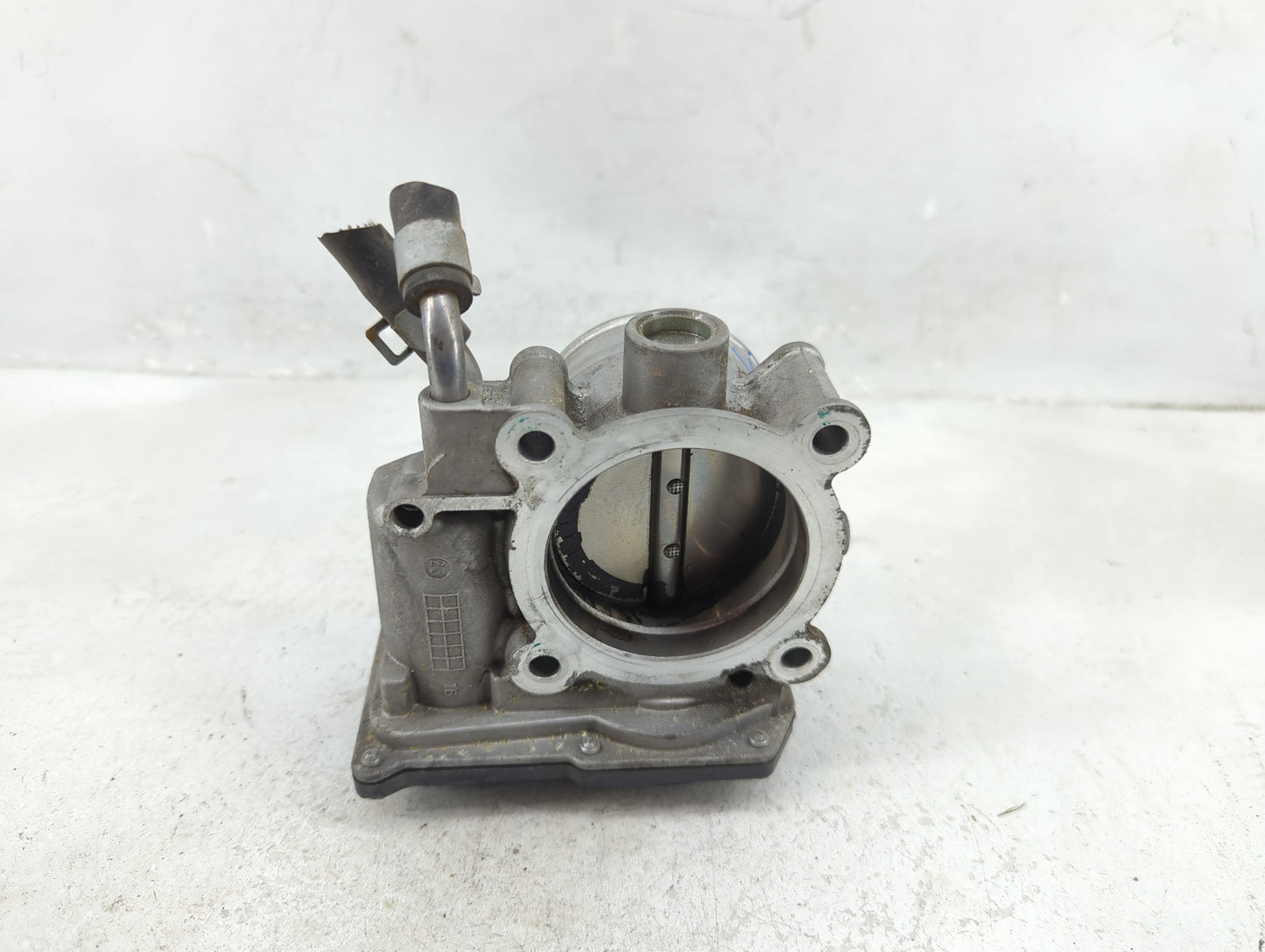2014-2019 Kia Soul Throttle Body P/N:35100-2E000 Fits Fits 2011 2012 2013 2014 2015 2016 2017 2018 2019 2020 2021 OEM Used A