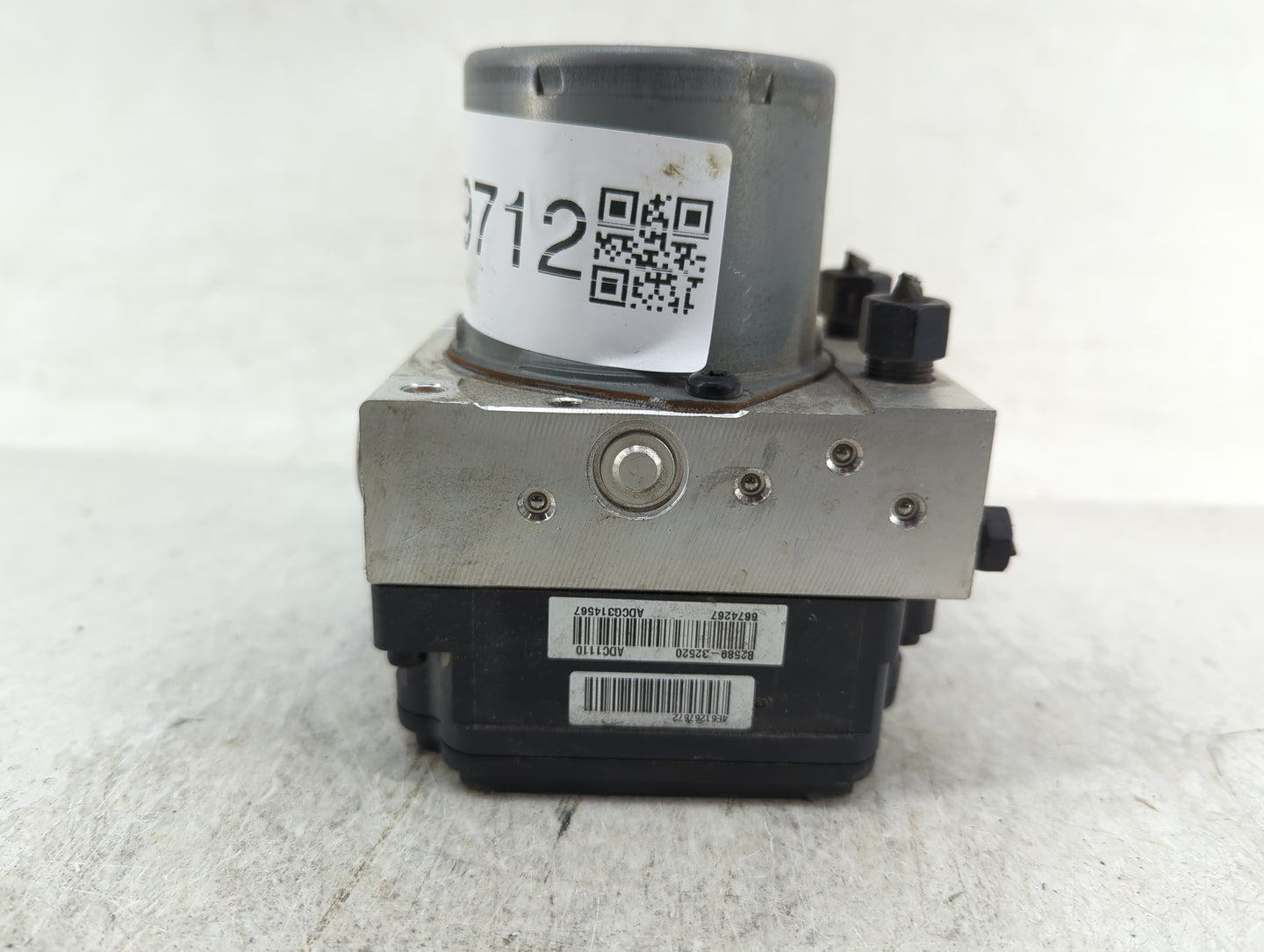 2016 Kia Soul ABS Pump Control Module Replacement P/N:58900-B2720 B2589-32520 Fits OEM Used Auto Parts - Oemusedautoparts1.c