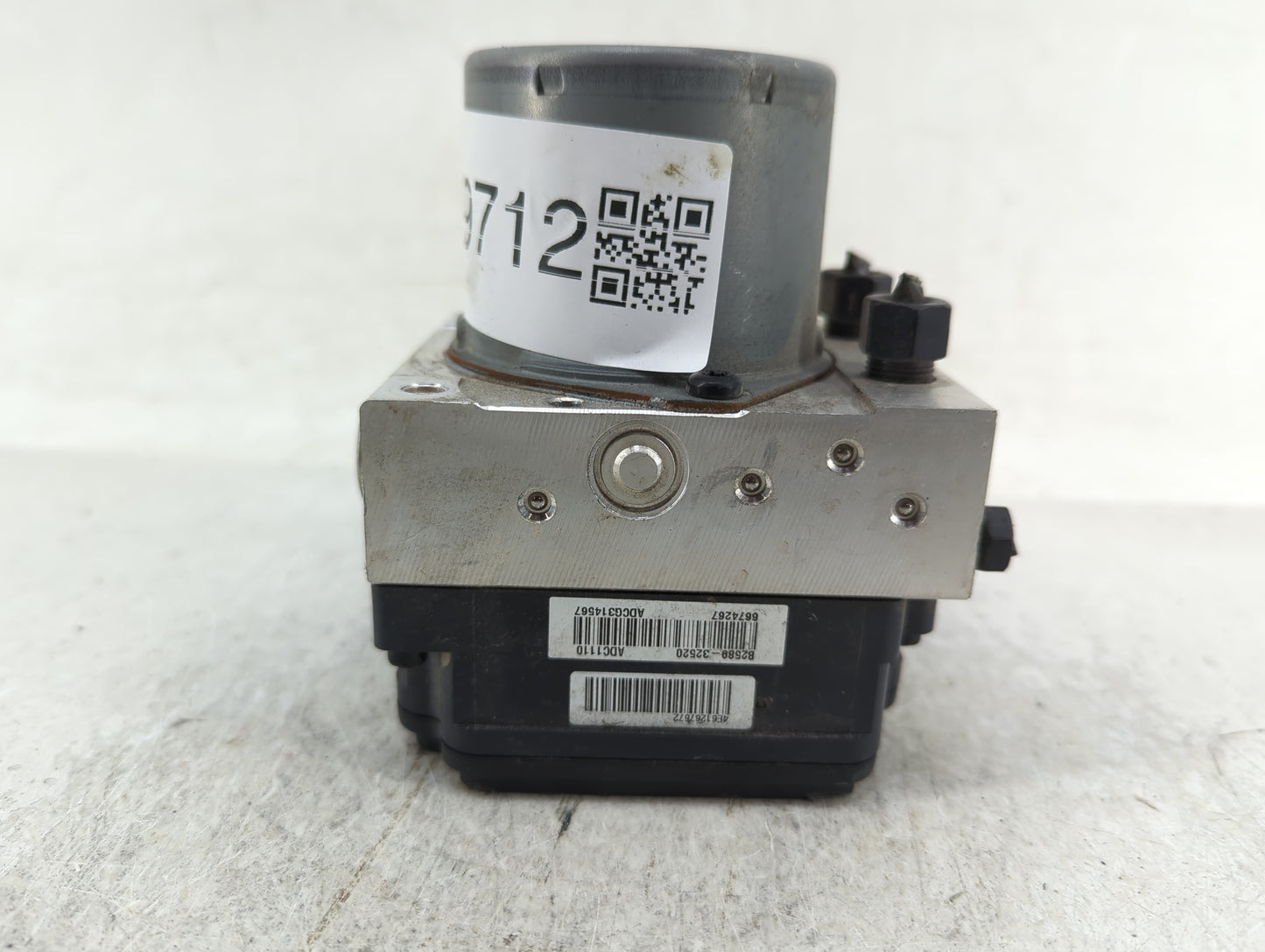 2016 Kia Soul ABS Pump Control Module Replacement P/N:58900-B2720 B2589-32520 Fits OEM Used Auto Parts - Oemusedautoparts1.c