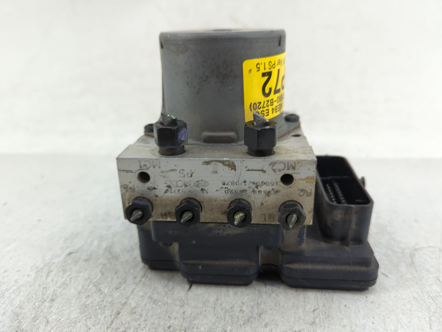 2016 Kia Soul ABS Pump Control Module Replacement P/N:58900-B2720 B2589-32520 Fits OEM Used Auto Parts - Oemusedautoparts1.c