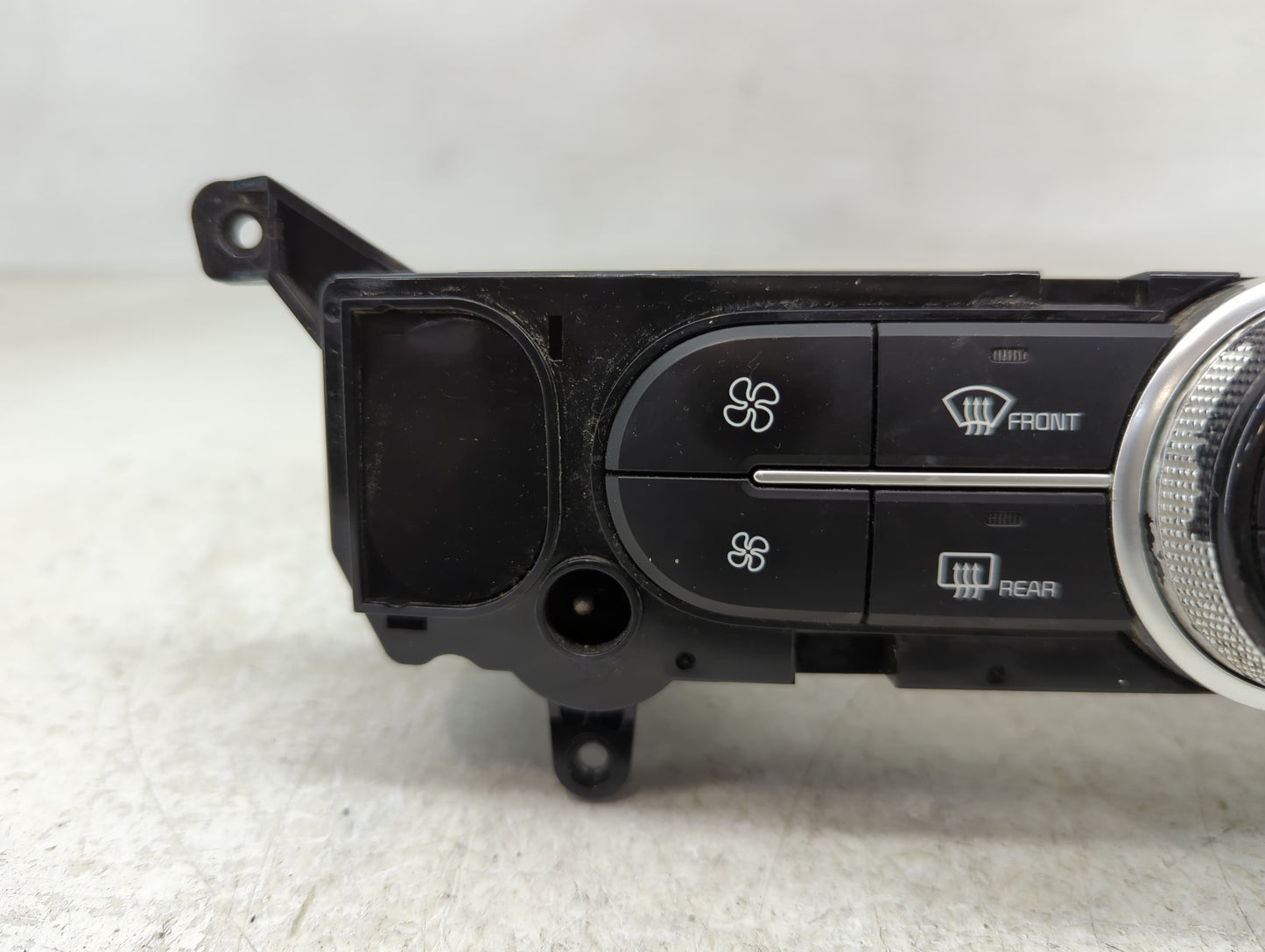2014-2016 Kia Soul Climate Control Module Temperature AC/Heater Replacement P/N:97250-B2XXX Fits Fits 2014 2015 2016 OEM Use