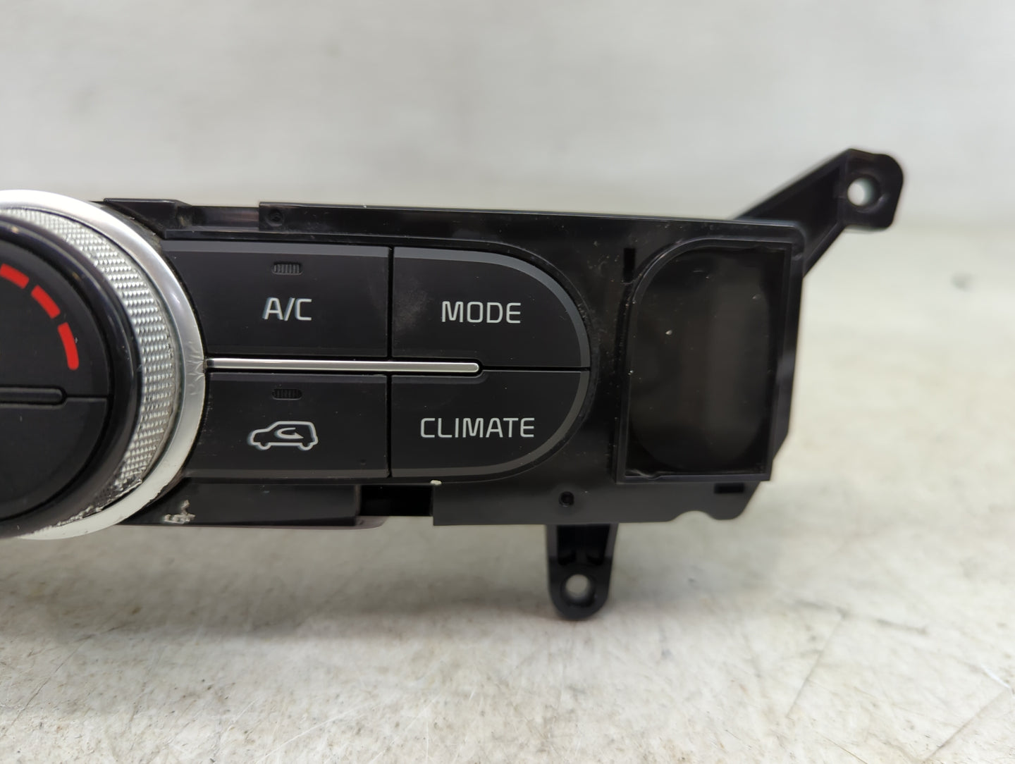 2014-2016 Kia Soul Climate Control Module Temperature AC/Heater Replacement P/N:97250-B2XXX Fits Fits 2014 2015 2016 OEM Use