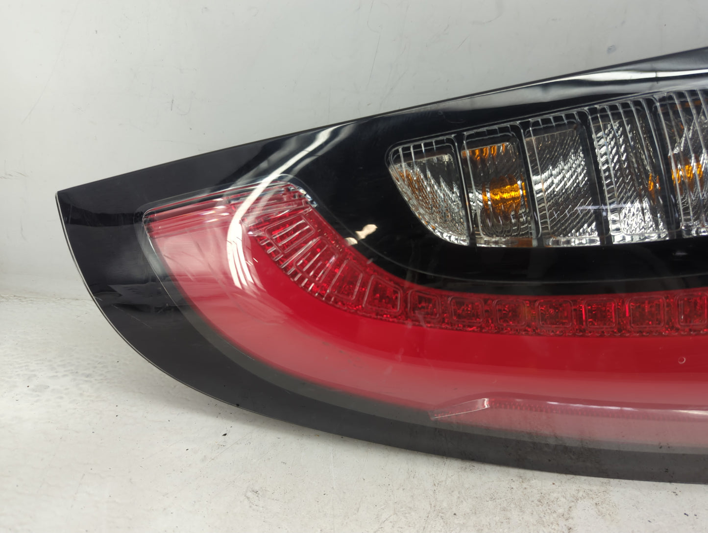 2014-2019 Kia Soul Tail Light Assembly Driver Left OEM P/N:92401-B2130 Fits Fits 2014 2015 2016 2017 2018 2019 OEM Used Auto