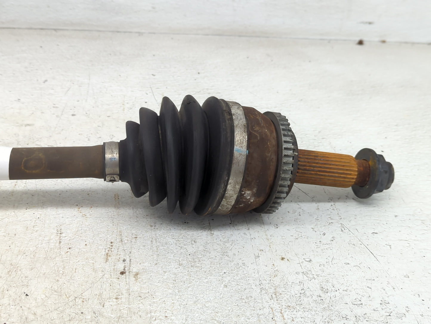 2014-2019 Kia Soul Axle Shaft Front Driver Cv C/v - Oemusedautoparts1.com