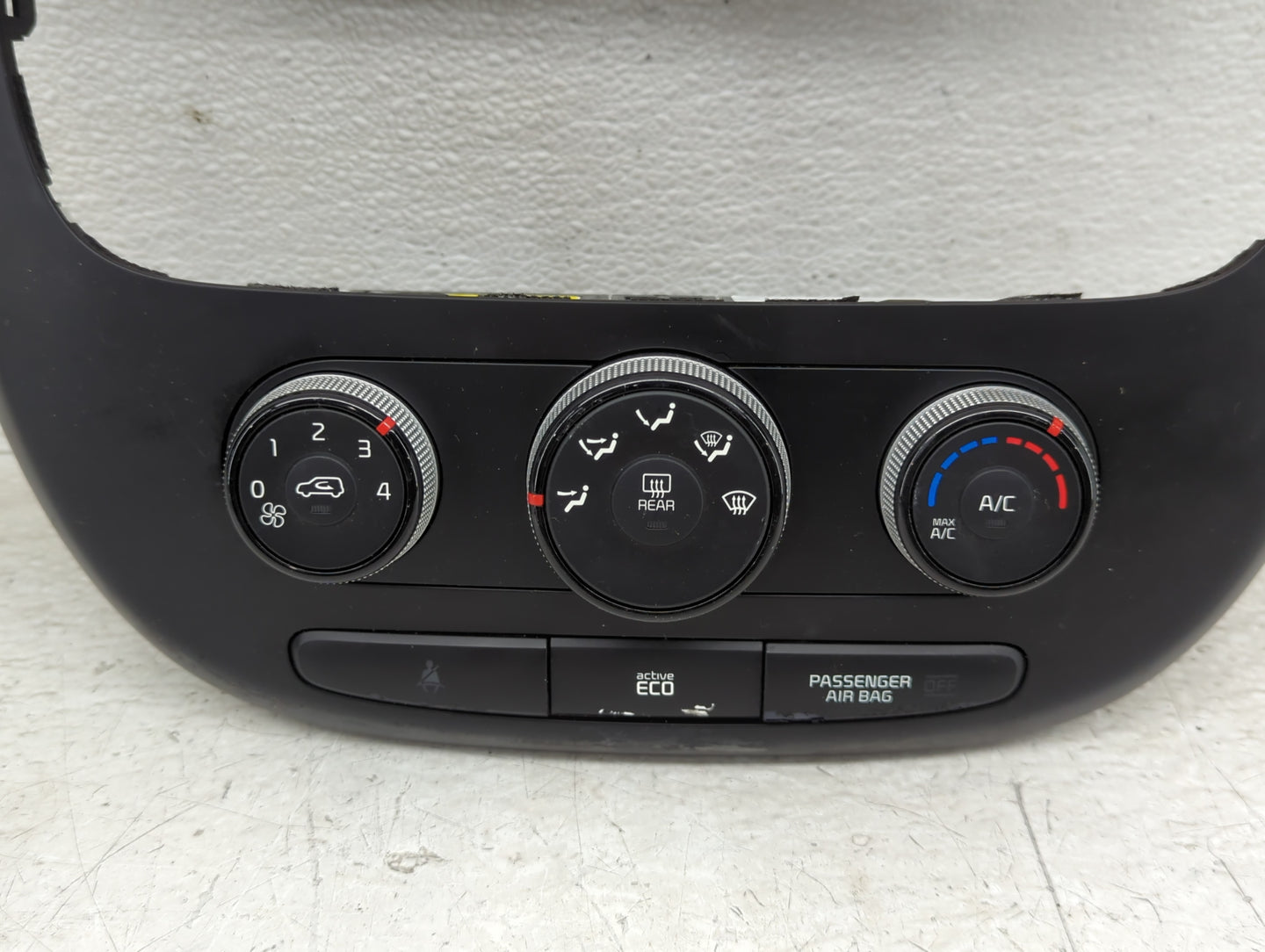 2014-2016 Kia Soul Climate Control Module Temperature AC/Heater Replacement P/N:97250-B2XXX Fits Fits 2014 2015 2016 OEM Use