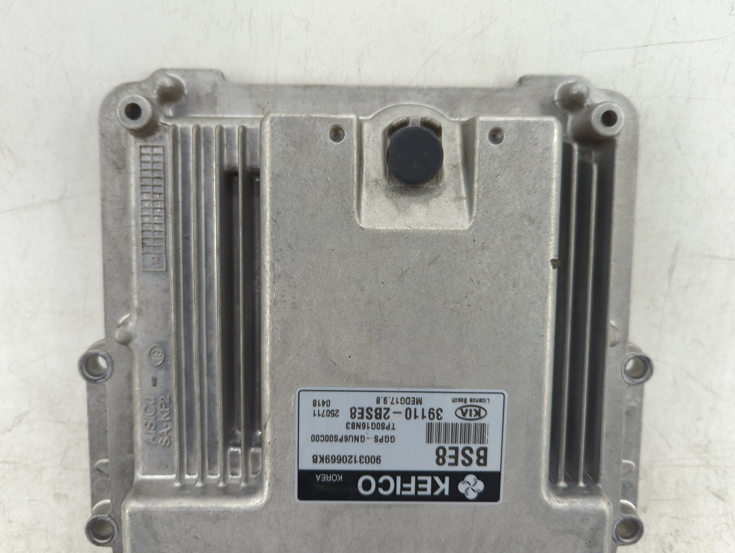 2016 Kia Soul PCM Engine Control Computer ECU ECM PCU OEM P/N:39110-2BSE8 Fits OEM Used Auto Parts - Oemusedautoparts1.com