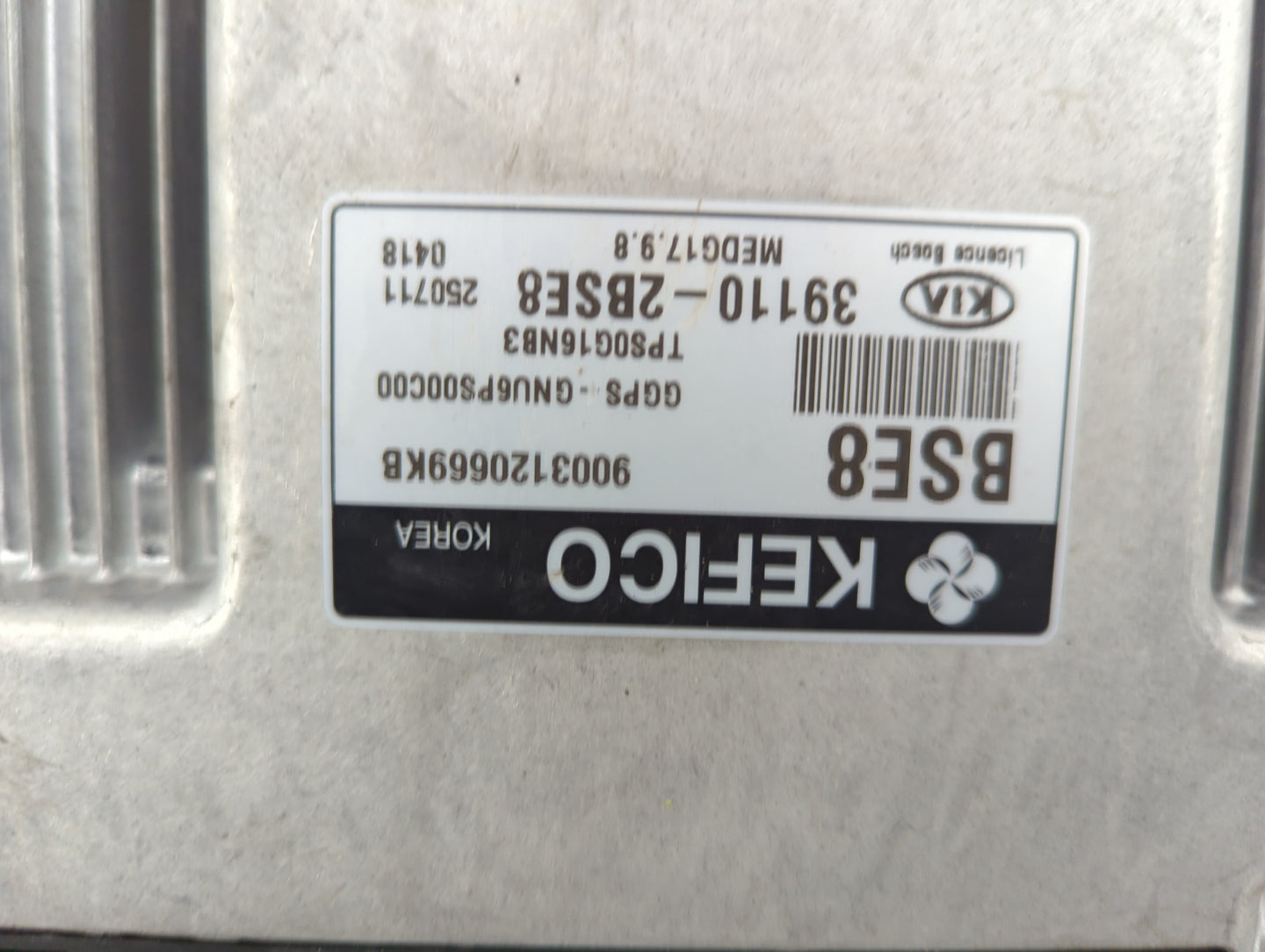 2016 Kia Soul PCM Engine Control Computer ECU ECM PCU OEM P/N:39110-2BSE8 Fits OEM Used Auto Parts - Oemusedautoparts1.com