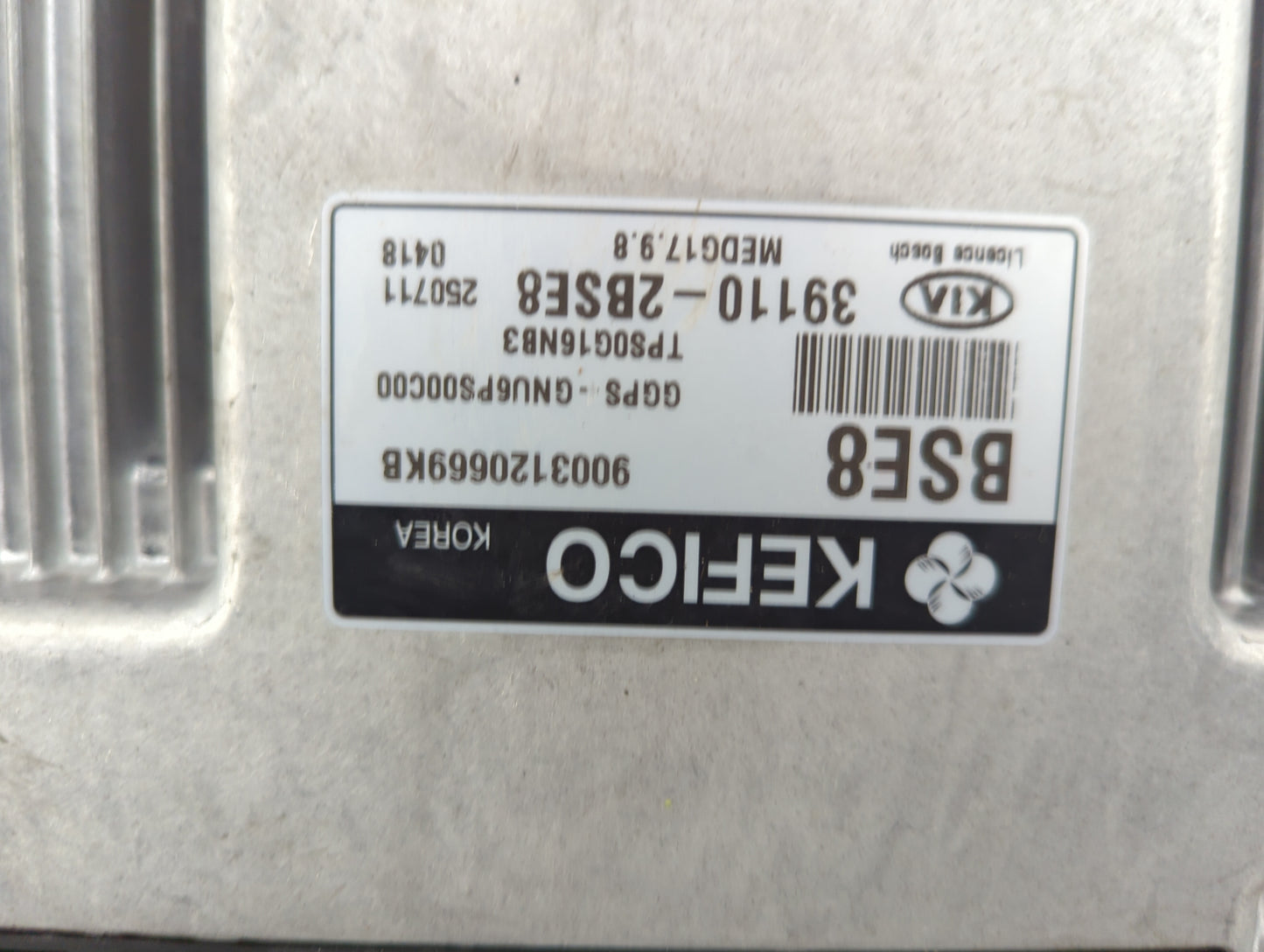 2016 Kia Soul PCM Engine Control Computer ECU ECM PCU OEM P/N:39110-2BSE8 Fits OEM Used Auto Parts - Oemusedautoparts1.com