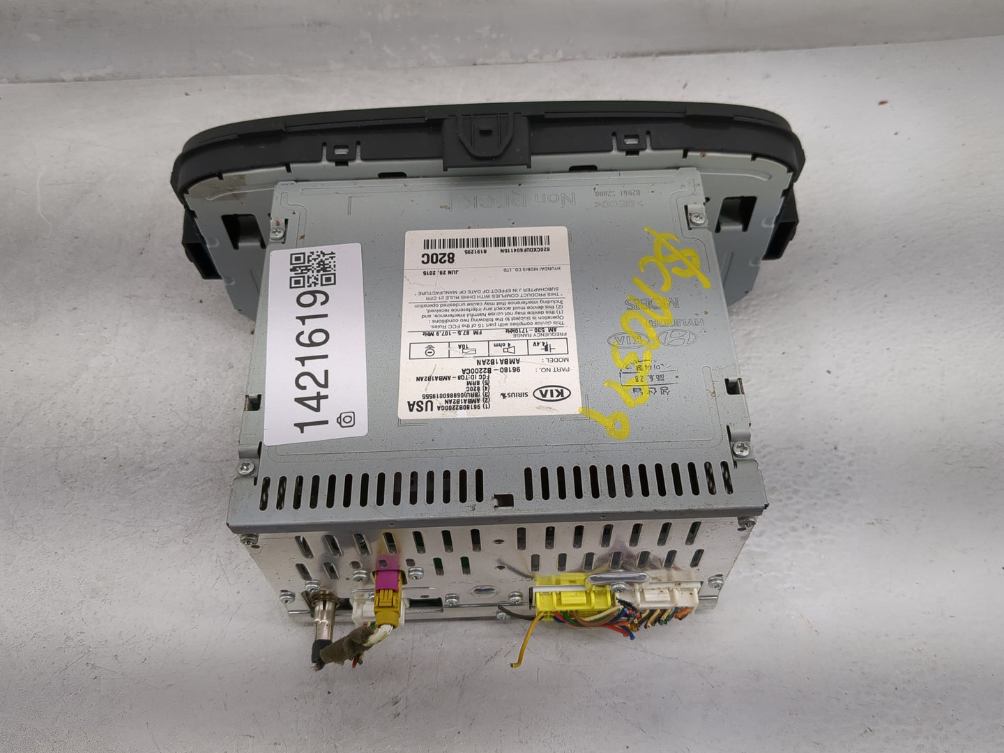 2014-2016 Kia Soul Radio AM FM Cd Player Receiver Replacement P/N:96180-B2200CA Fits Fits 2014 2015 2016 OEM Used Auto Parts