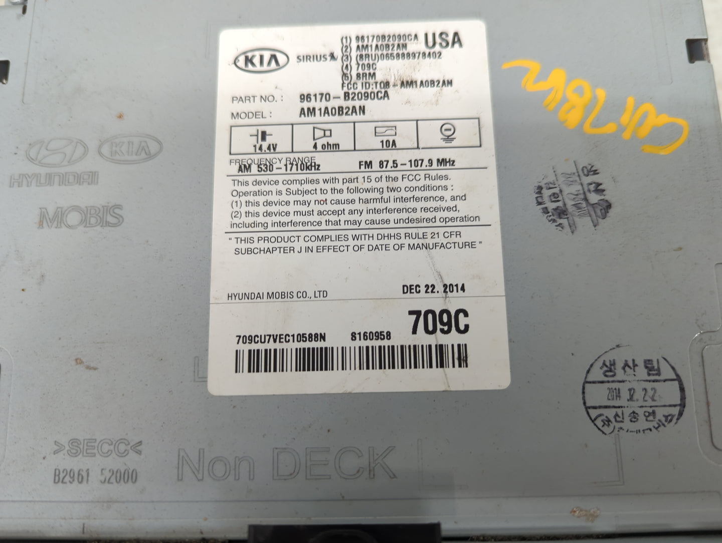 2015-2016 Kia Soul Radio AM FM Cd Player Receiver Replacement P/N:96170-B2090CA 96180-B2200CA Fits Fits 2015 2016 OEM Used A