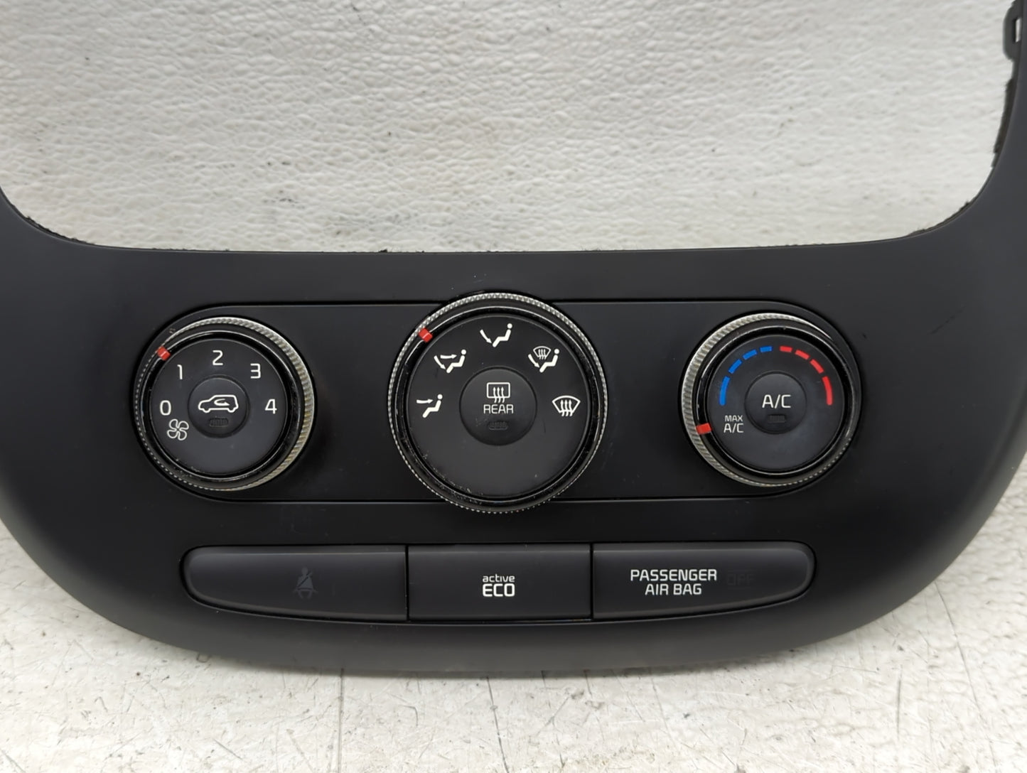 2014-2016 Kia Soul Ac Heater Climate Control 97250-b2as1asb|c500-fgdca - Oemusedautoparts1.com