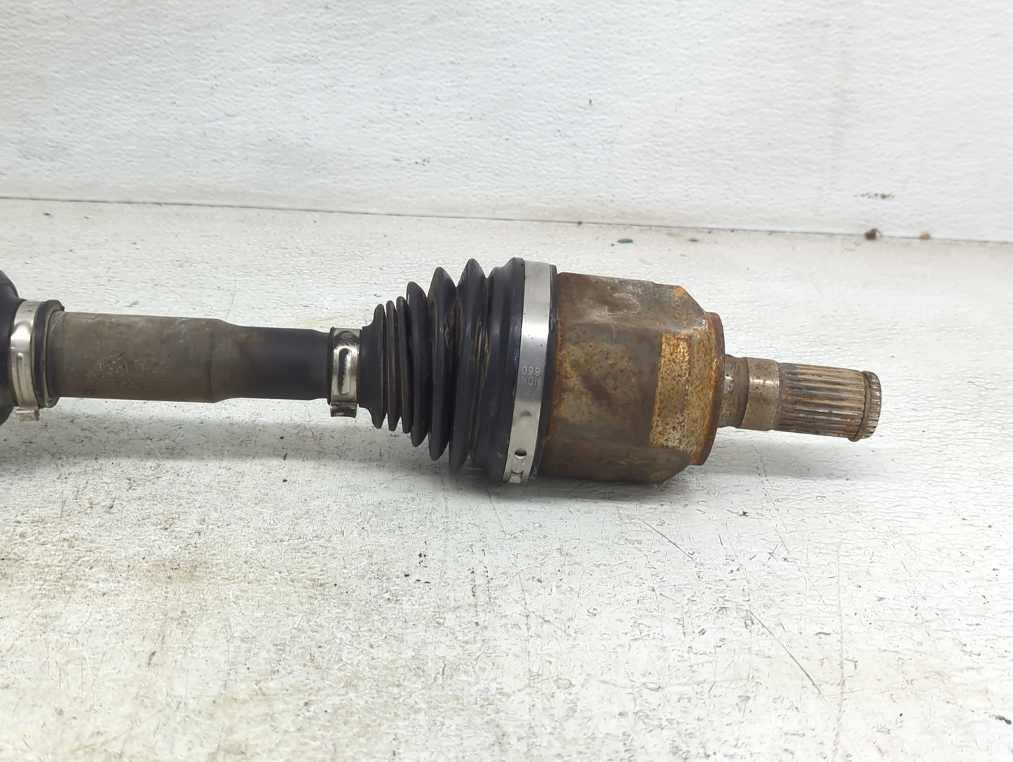 2014-2019 Kia Soul Axle Shaft Front Passenger Cv C/v - Oemusedautoparts1.com