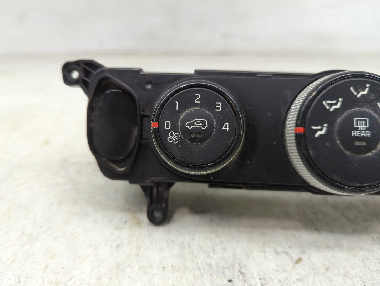 2014-2016 Kia Soul Climate Control Module Temperature AC/Heater Replacement Fits Fits 2014 2015 2016 OEM Used Auto Parts - O
