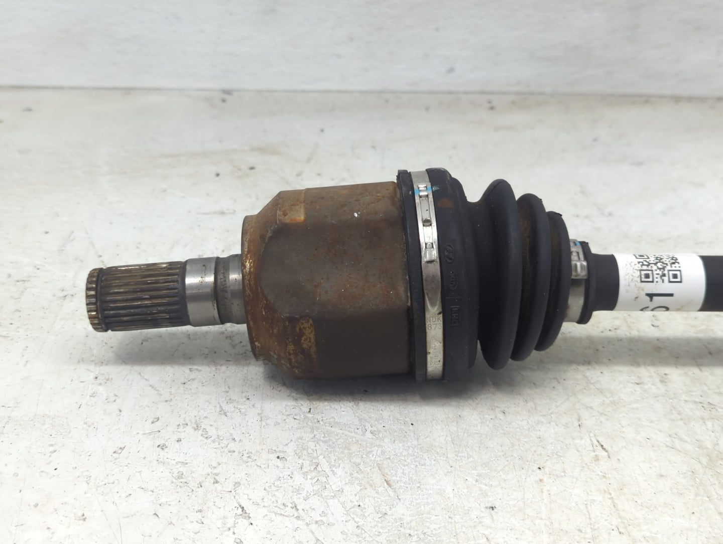 2014-2019 Kia Soul Axle Shaft Front Driver Cv C/v - Oemusedautoparts1.com