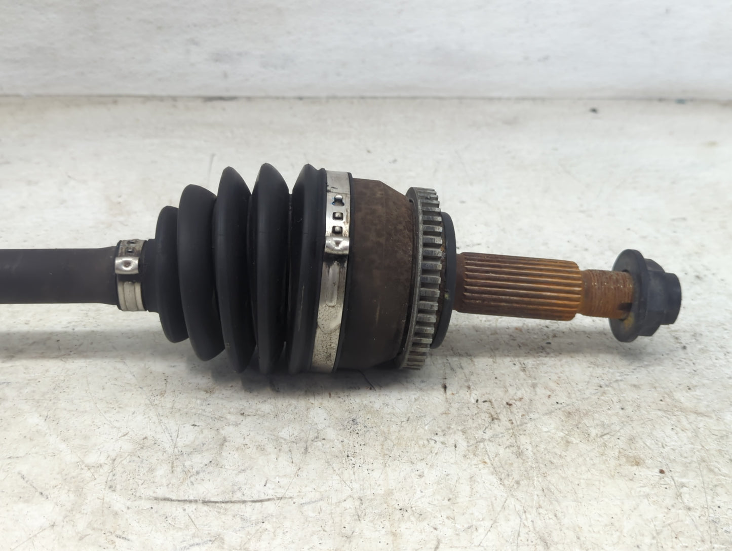 2014-2019 Kia Soul Axle Shaft Front Driver Cv C/v - Oemusedautoparts1.com