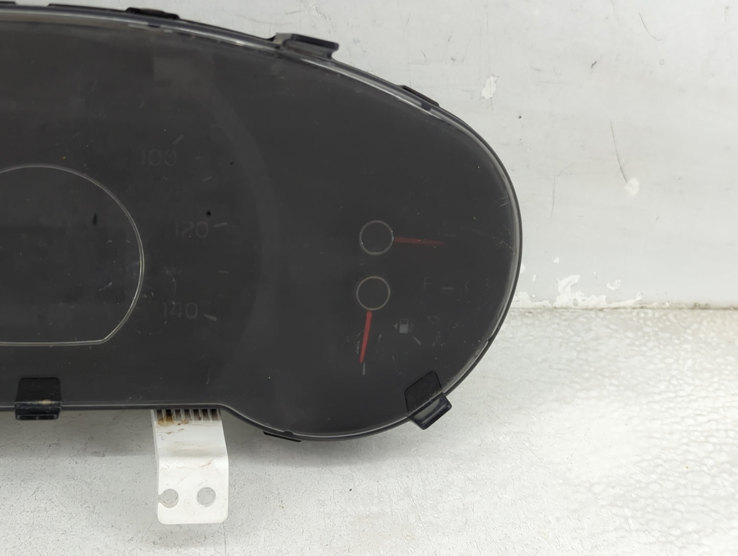 2016 Kia Soul Instrument Cluster Speedometer Gauges P/N:94006-B2600 Fits OEM Used Auto Parts - Oemusedautoparts1.com