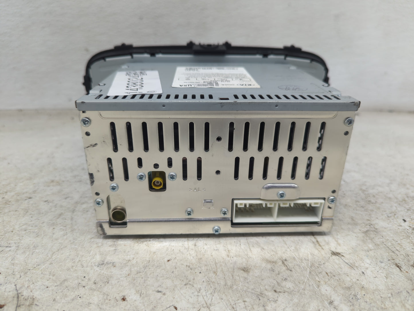 2014-2016 Kia Soul Radio AM FM Cd Player Receiver Replacement P/N:96170-B2090CA Fits Fits 2014 2015 2016 OEM Used Auto Parts