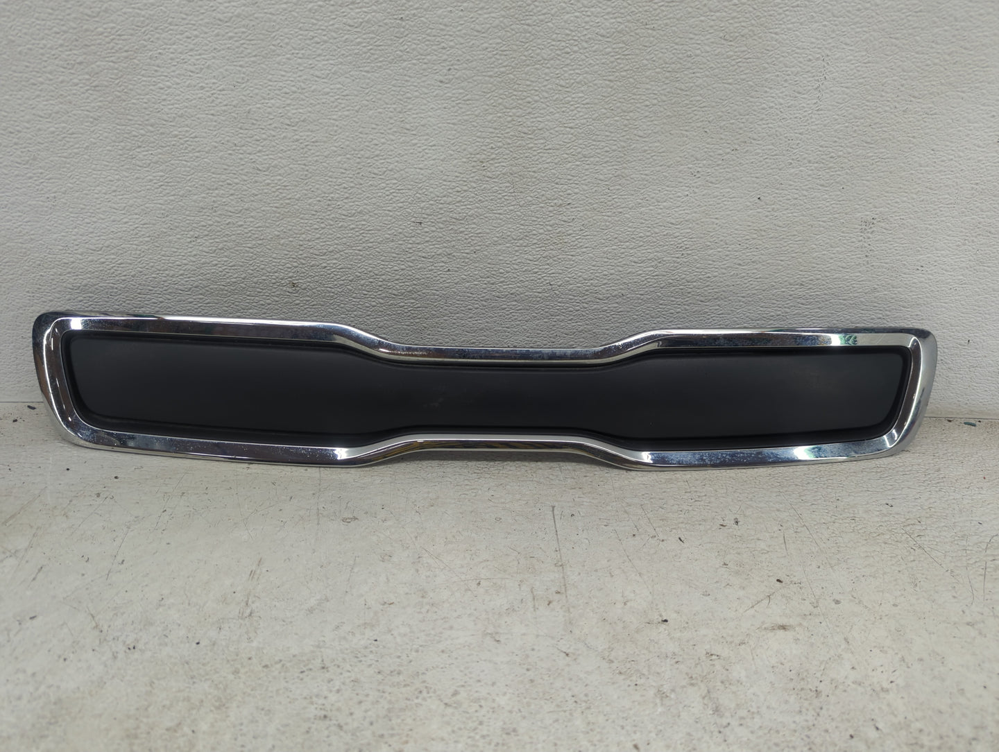 2016 Kia Soul Front Grille Bumper Not Included - Oemusedautoparts1.com
