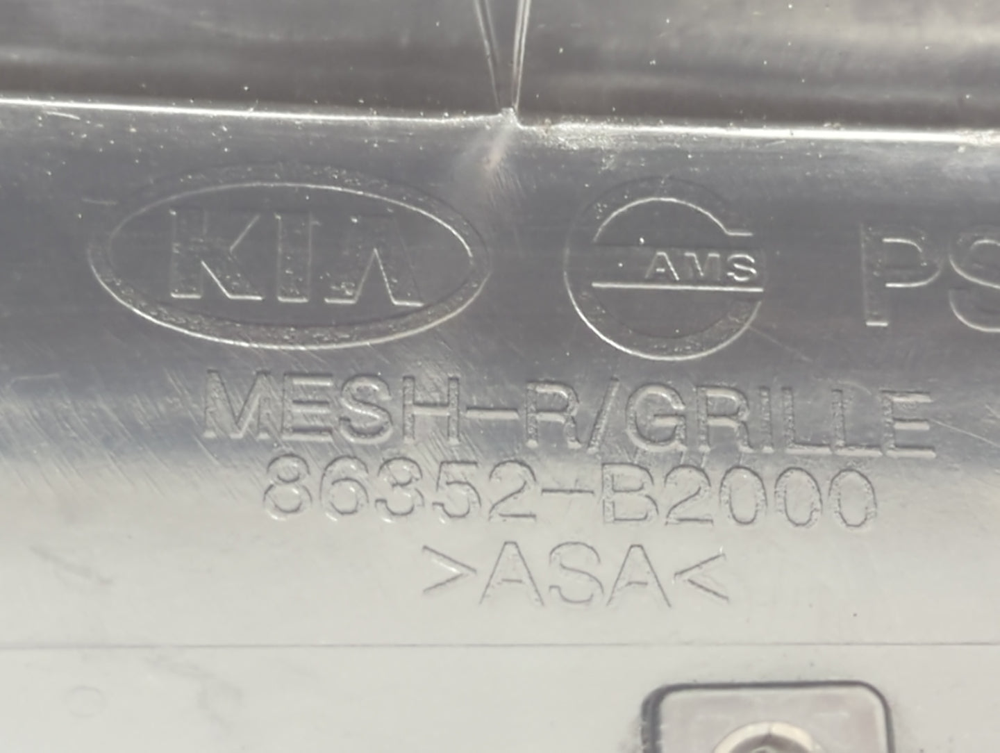 2016 Kia Soul Front Grille Bumper Not Included - Oemusedautoparts1.com