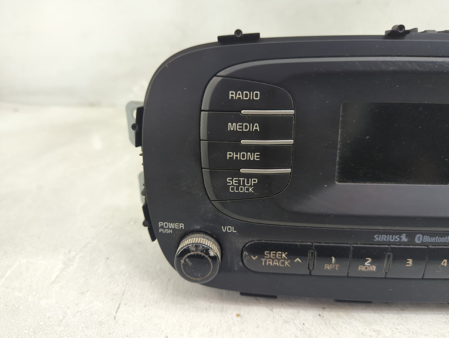 2014-2016 Kia Soul Radio AM FM Cd Player Receiver Replacement P/N:96170-B2090CA Fits Fits 2014 2015 2016 OEM Used Auto Parts