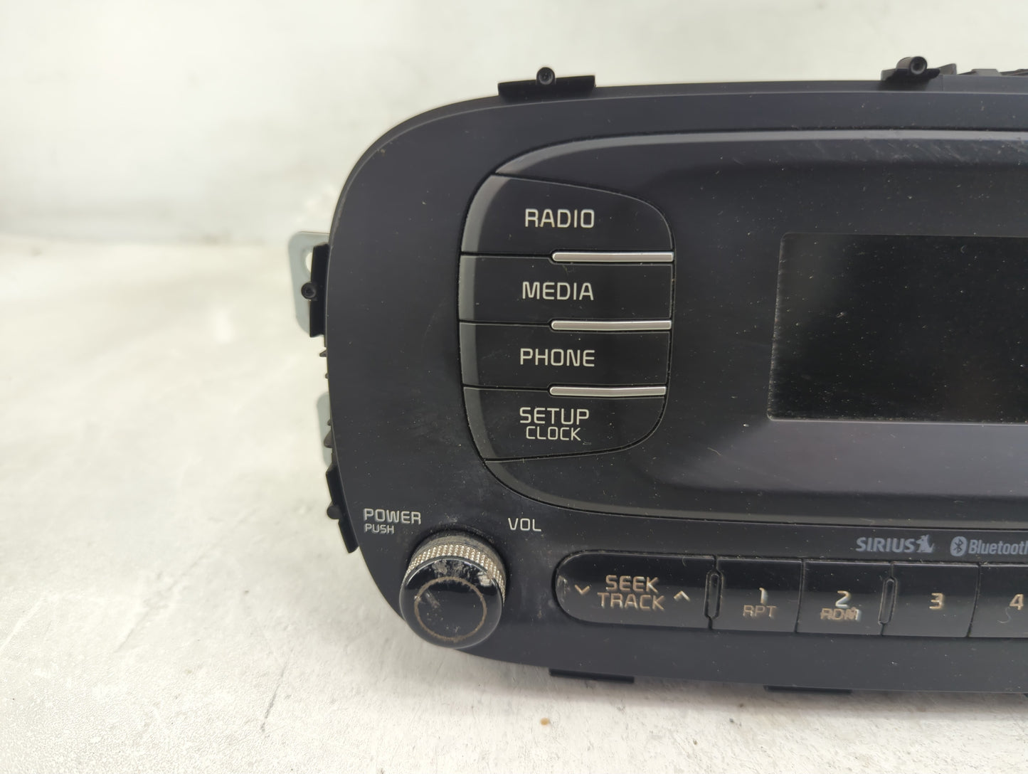 2014-2016 Kia Soul Radio AM FM Cd Player Receiver Replacement P/N:96170-B2090CA Fits Fits 2014 2015 2016 OEM Used Auto Parts