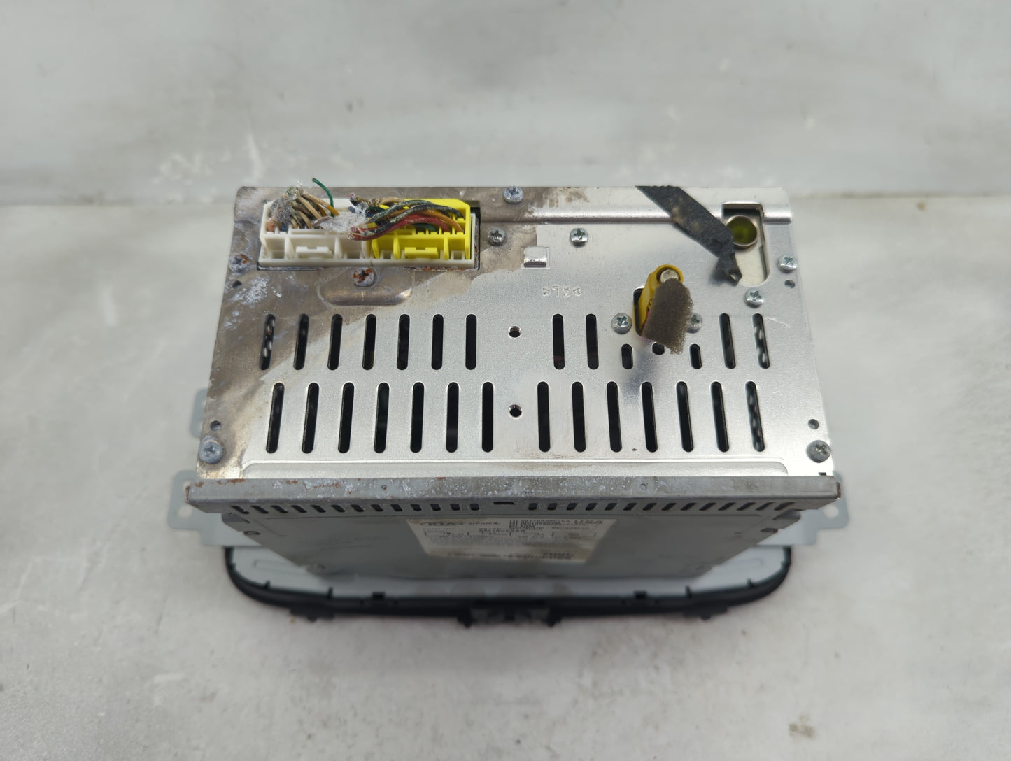 2014-2016 Kia Soul Radio AM FM Cd Player Receiver Replacement P/N:96170-B2090CA Fits Fits 2014 2015 2016 OEM Used Auto Parts