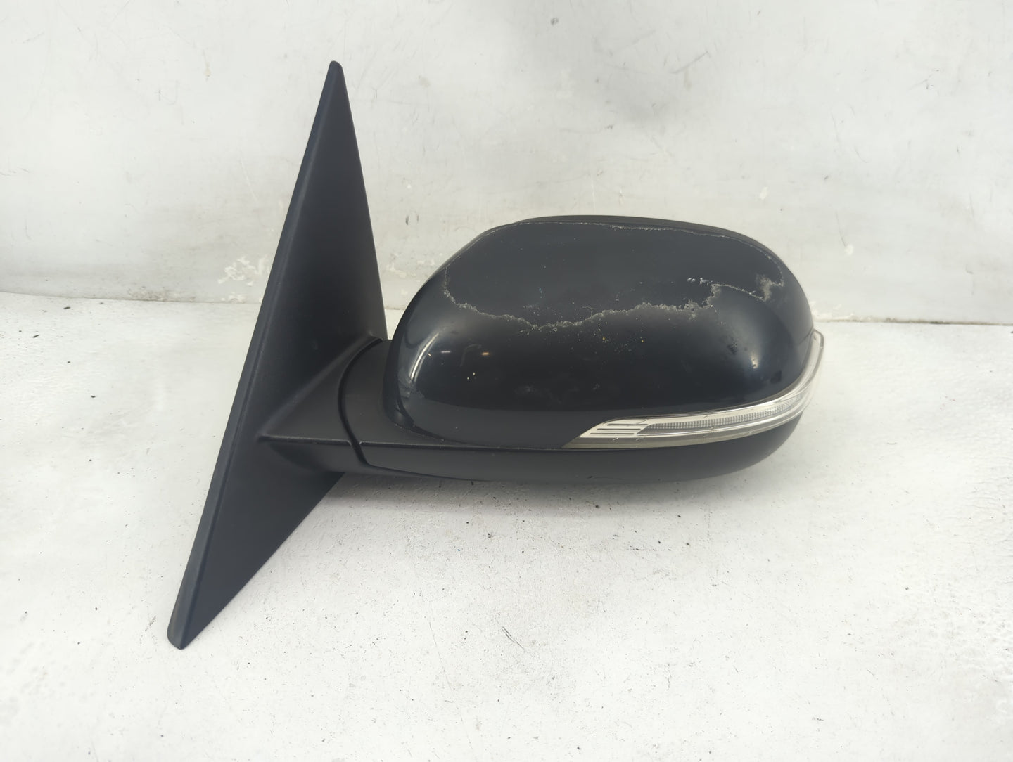 2014-2019 Kia Soul Driver Side View Mirror - Left Door Mirror OEM Used - Oemusedautoparts1.com